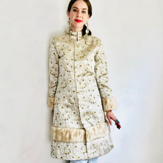 60'S VINTAGE METALLIC BROCADE / FAUX FUR JACKET // SIZE XSMALL