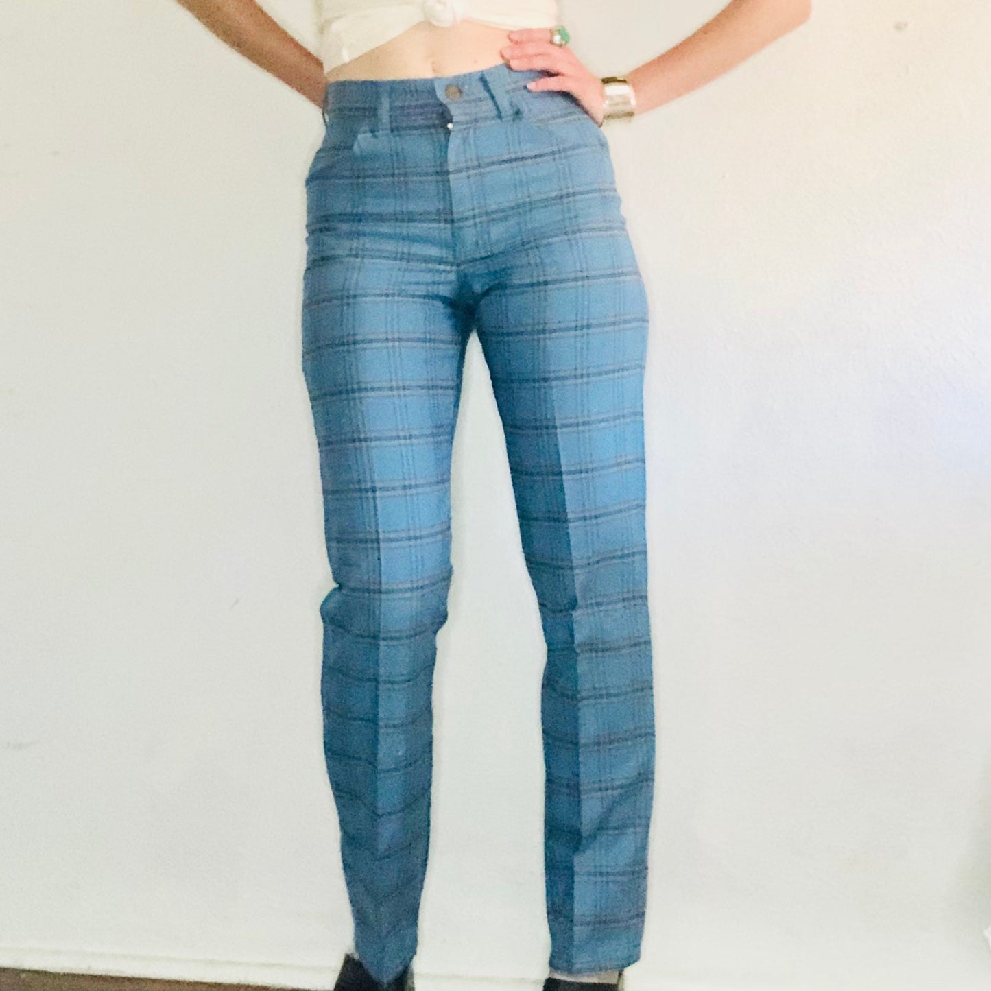 70'S VINTAGE LEE BLUE PLAID JEANS // WAIST SIZE 25