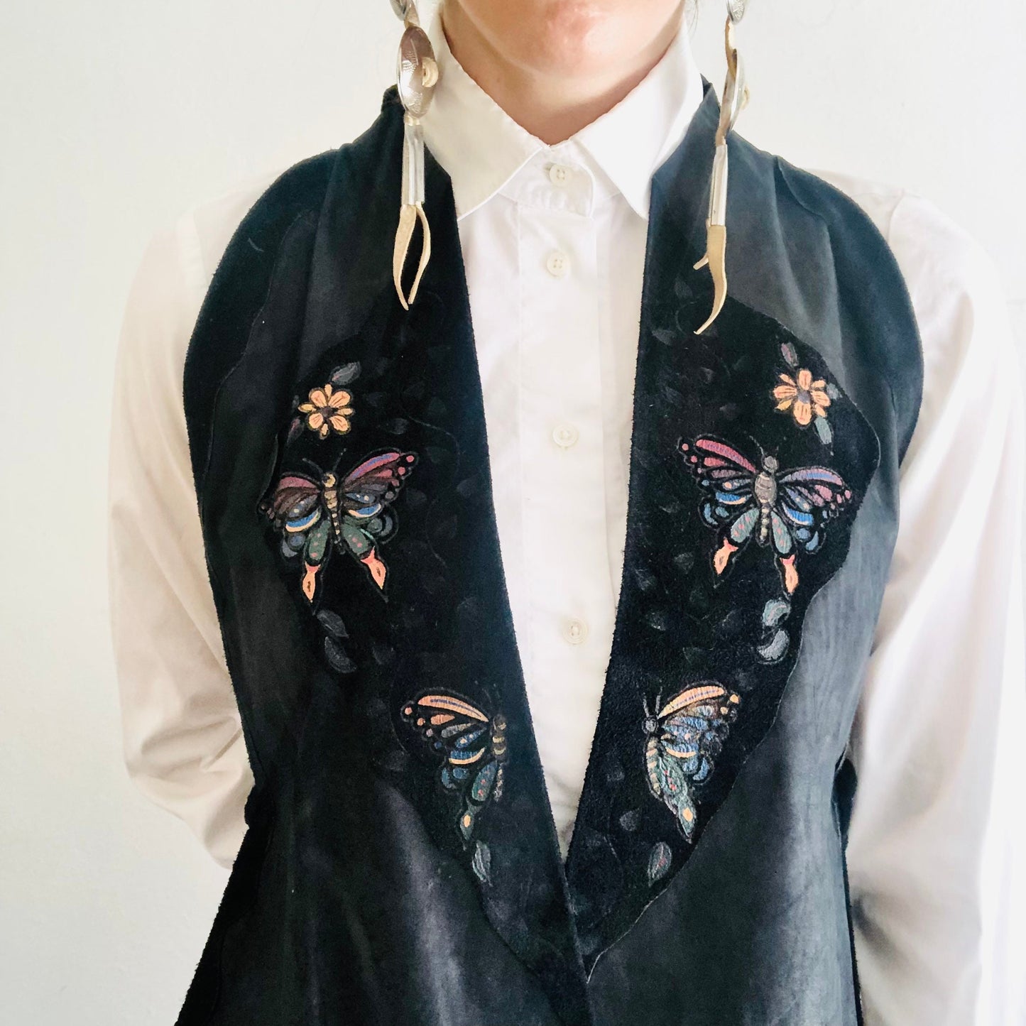 60'S VINTAGE BLACK HAND PAINTED LEATHER VEST // SIZE SMALL
