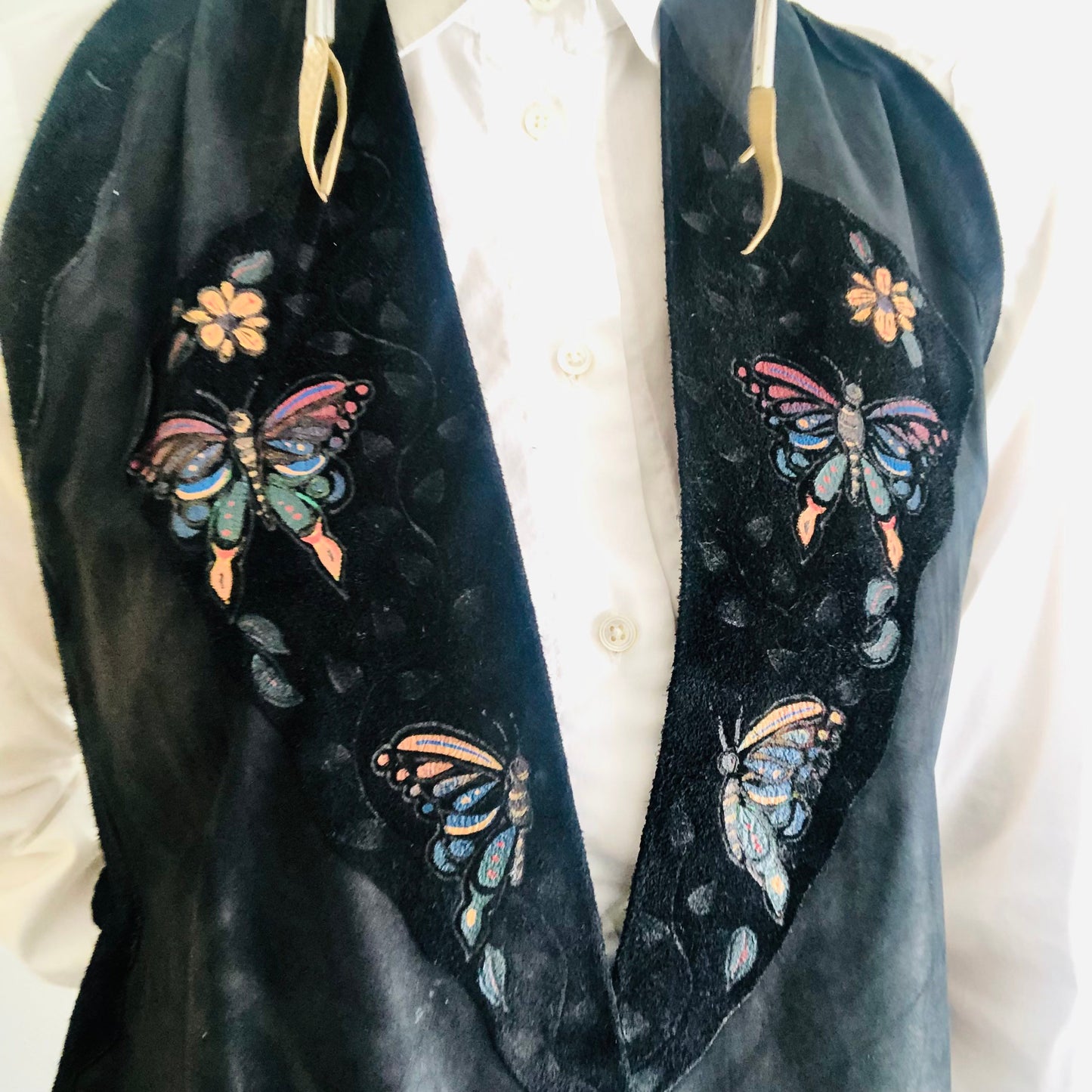 60'S VINTAGE BLACK HAND PAINTED LEATHER VEST // SIZE SMALL