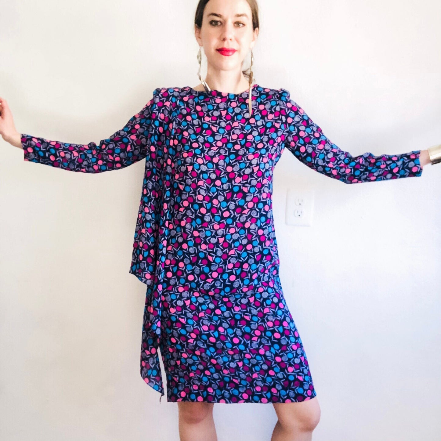 70'S VINTAGE PRINTED WRAP DRESS // SIZE SMALL PETITE