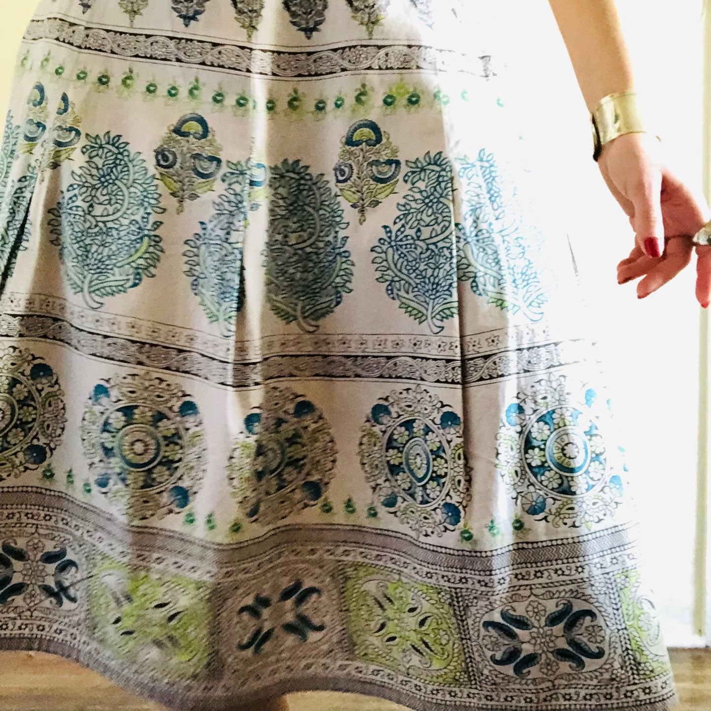 Y2K VINTAGE PAISLEY SKIRT // SIZE SMALL