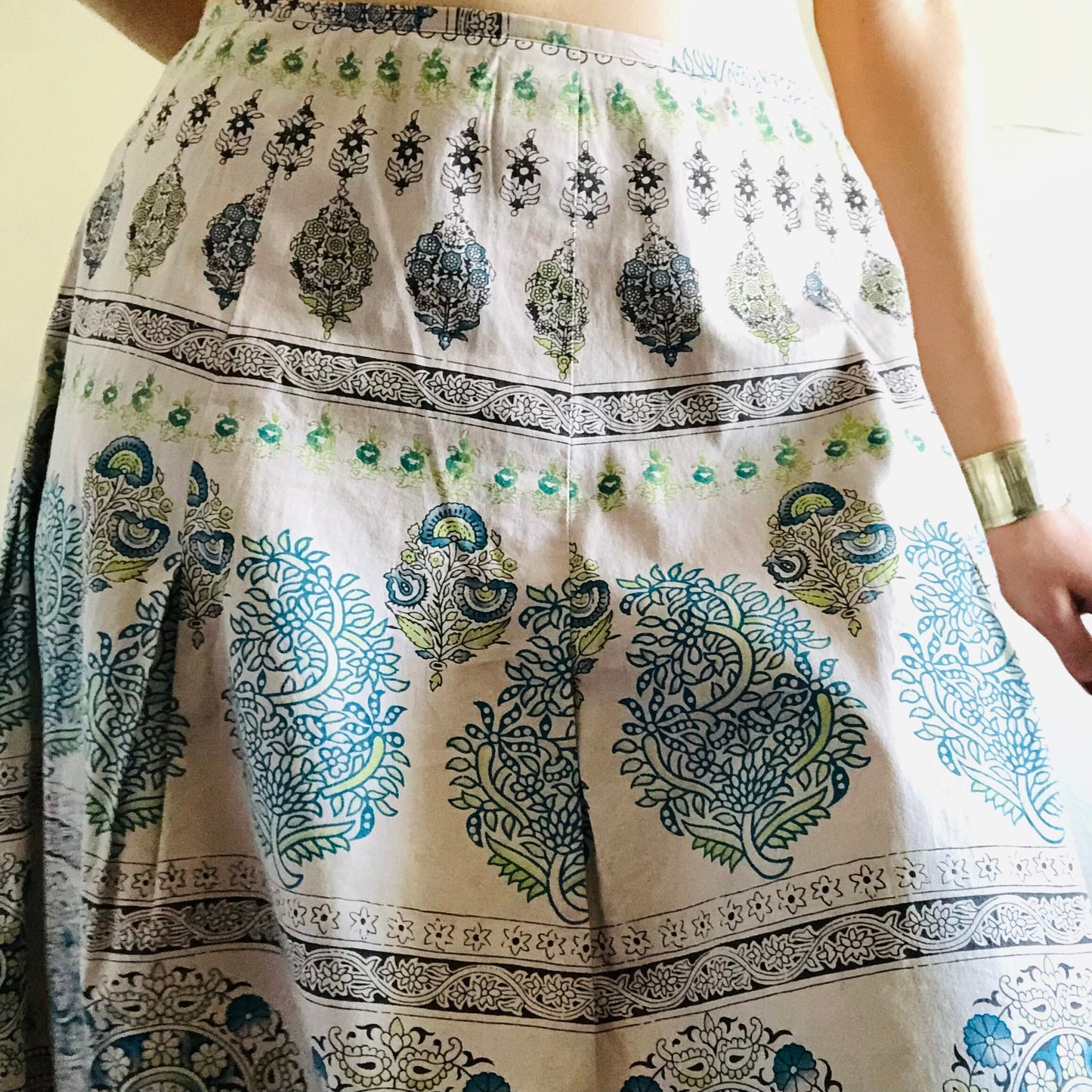 Y2K VINTAGE PAISLEY SKIRT // SIZE SMALL