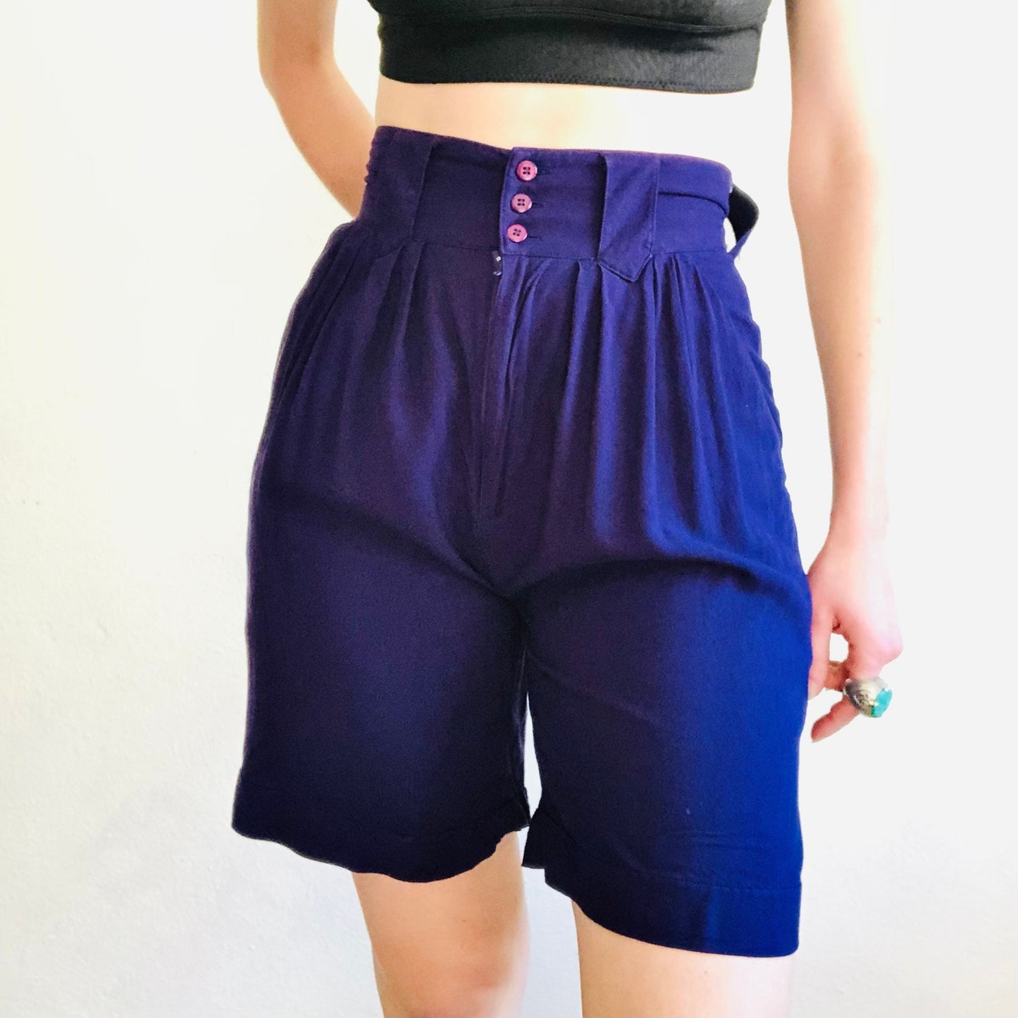 80'S VINTAGE PURPLE HIGH WAISTED CULOTTES SHORTS // SIZE SMALL