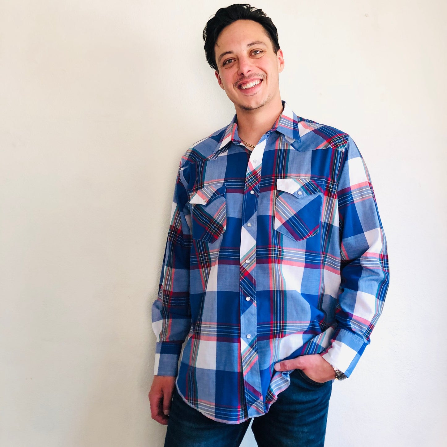 80'S VINTAGE WRANGLER BLUE PLAID WESTERN SHIRT // SIZE LARGE