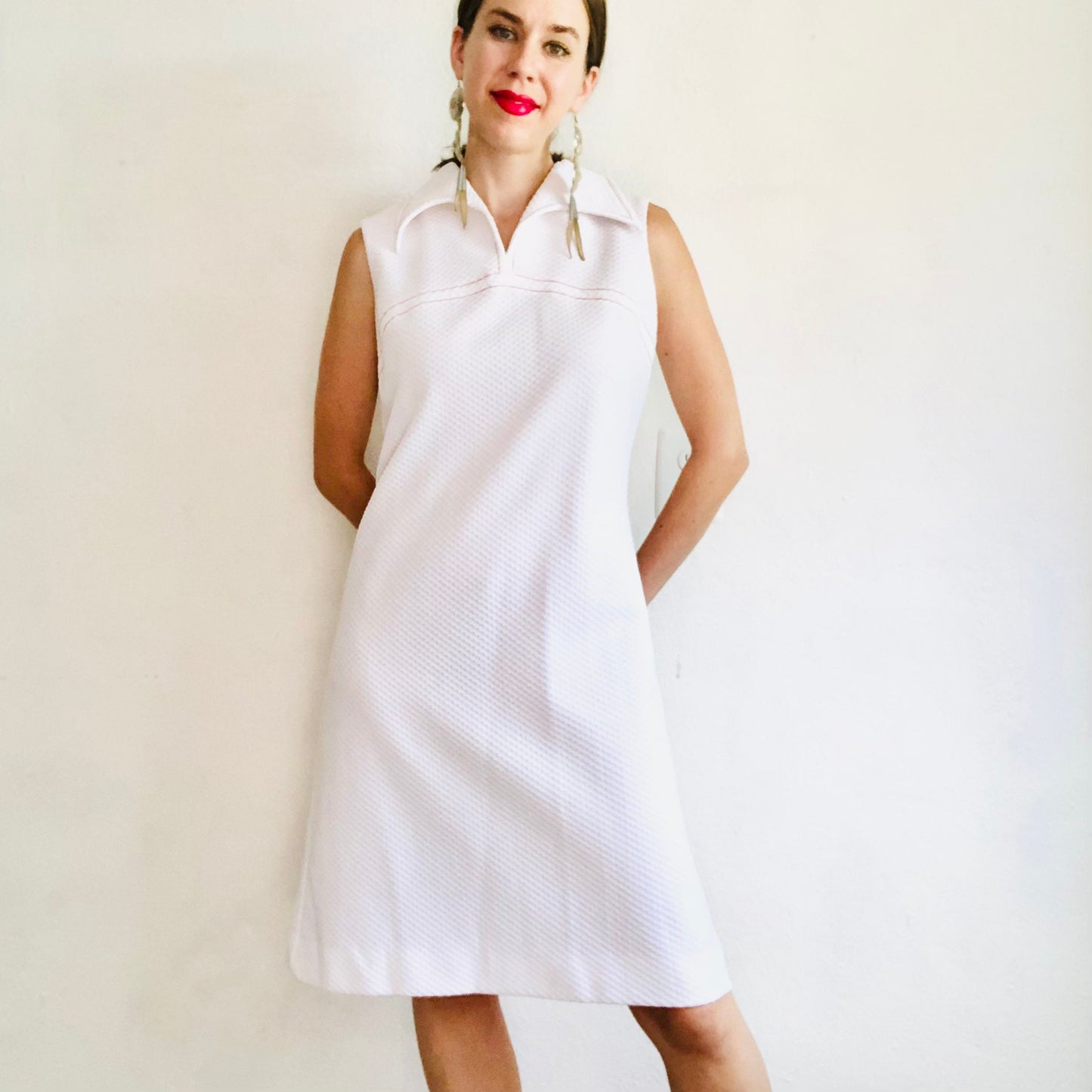 60'S VINTAGE WHITE MINI DRESS // SIZE LARGE
