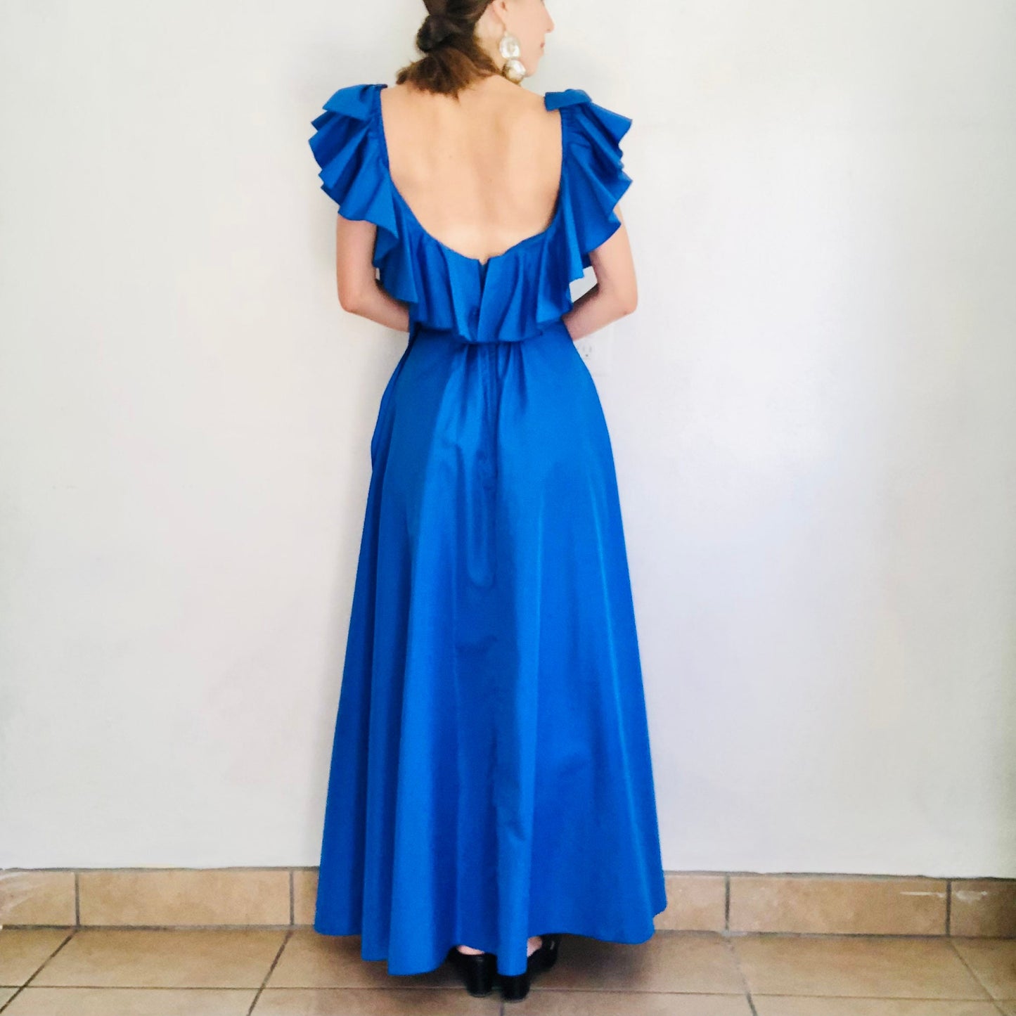 70'S VINTAGE BLUE RUFFLE MAXI DRESS // SIZE SMALL