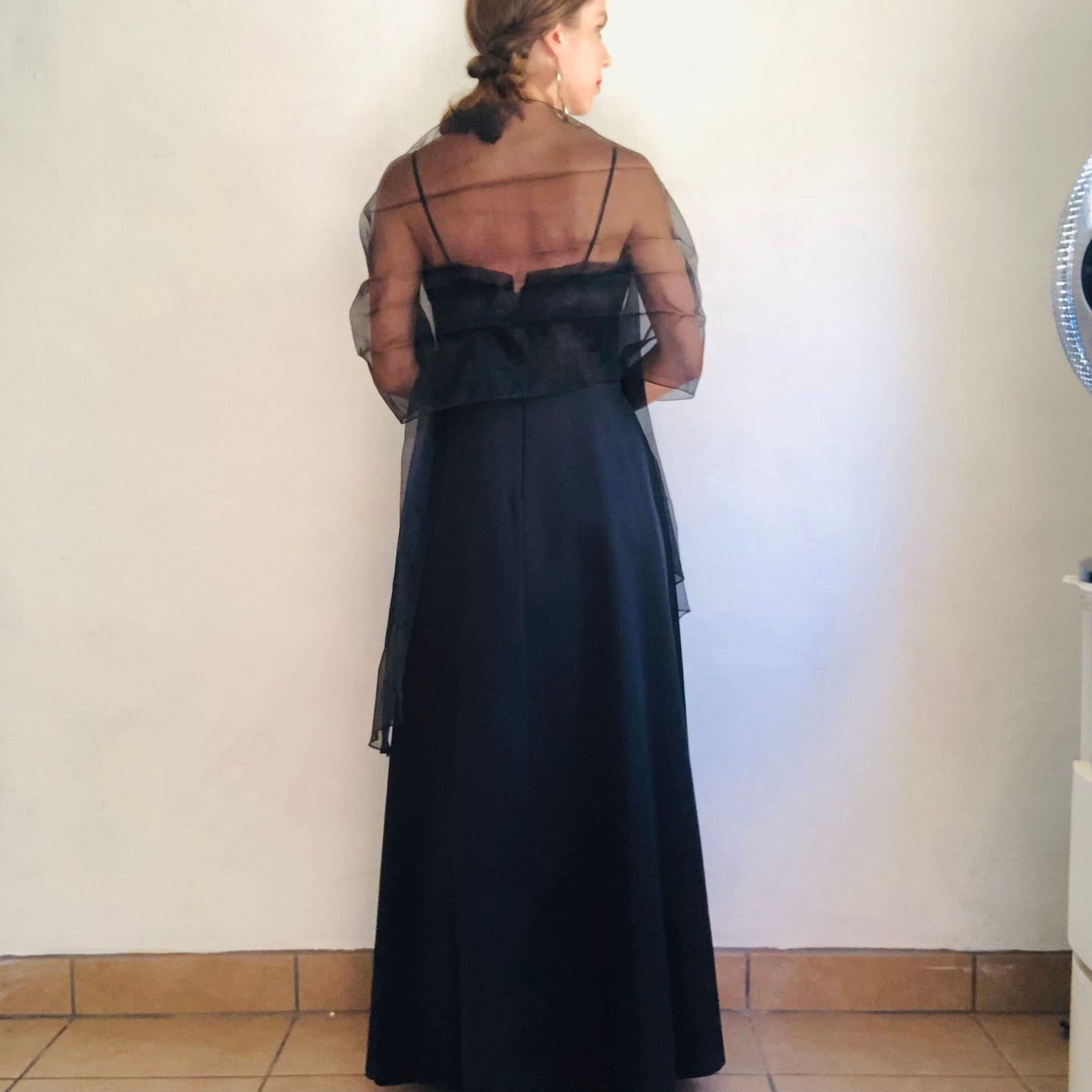 90'S VINTAGE BLACK SATIN MINIMALIST DRESS // SIZE MEDIUM