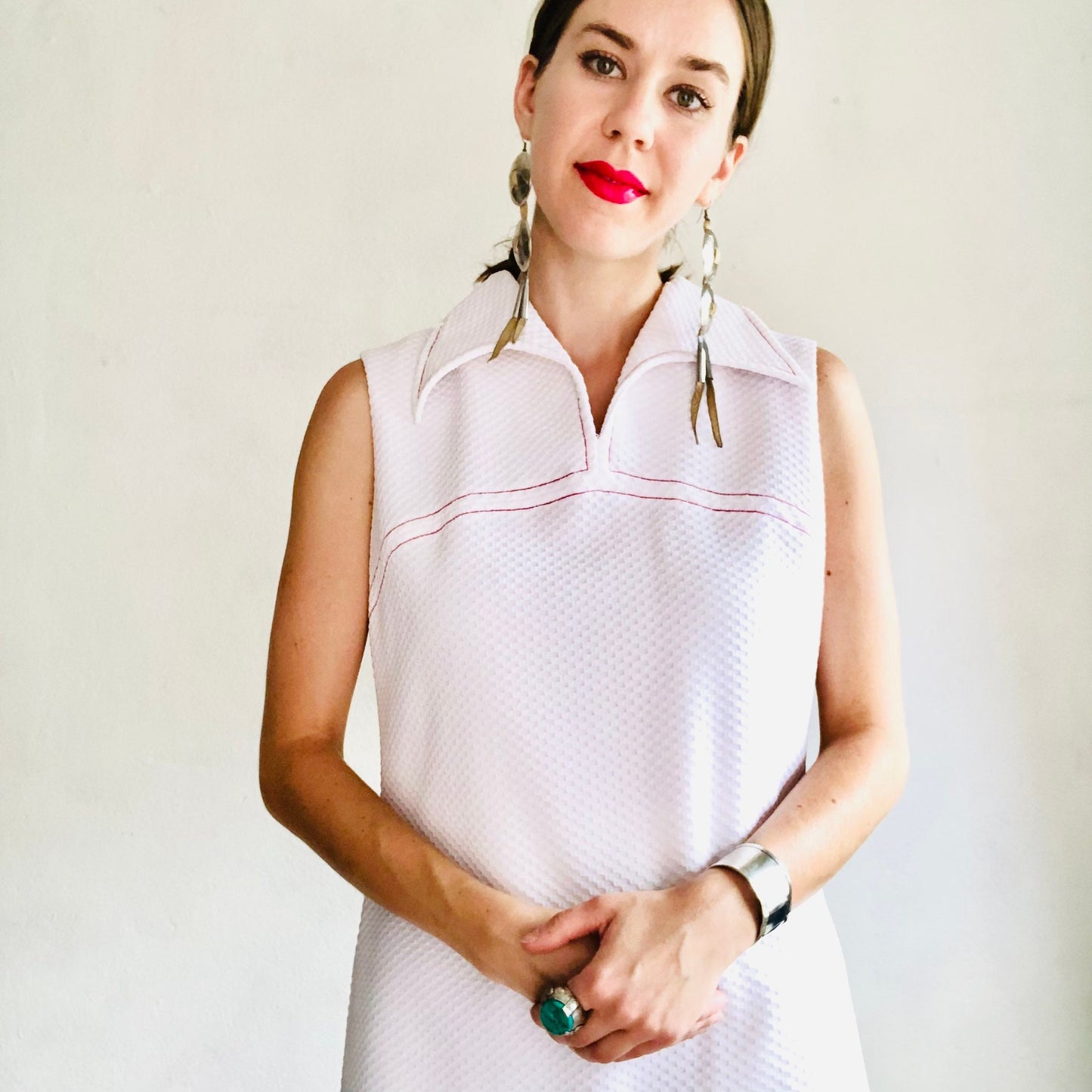 60'S VINTAGE WHITE MINI DRESS // SIZE LARGE