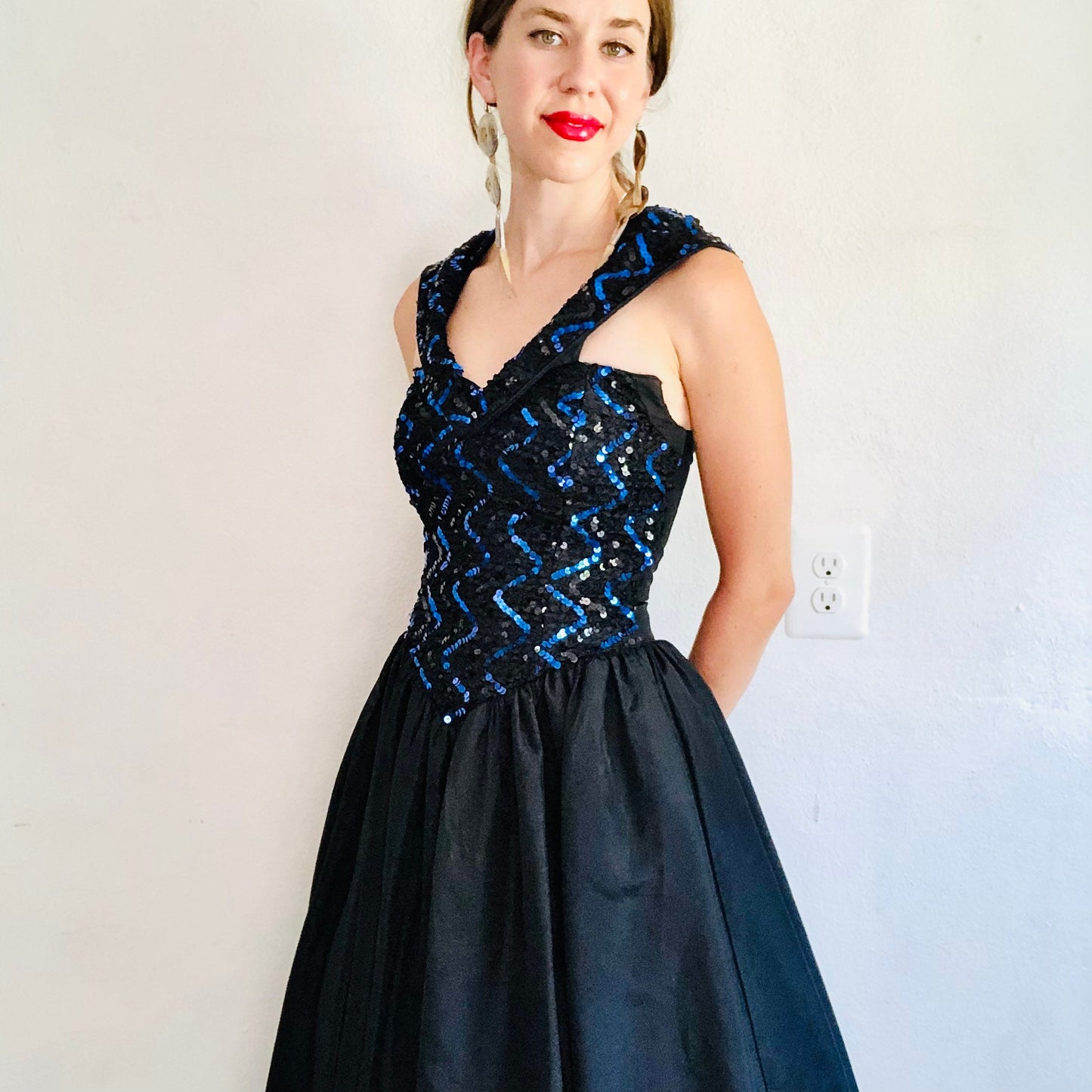 80'S VINTAGE GUNNE SAX SEQUINED PARTY DRESS // SIZE SMALL