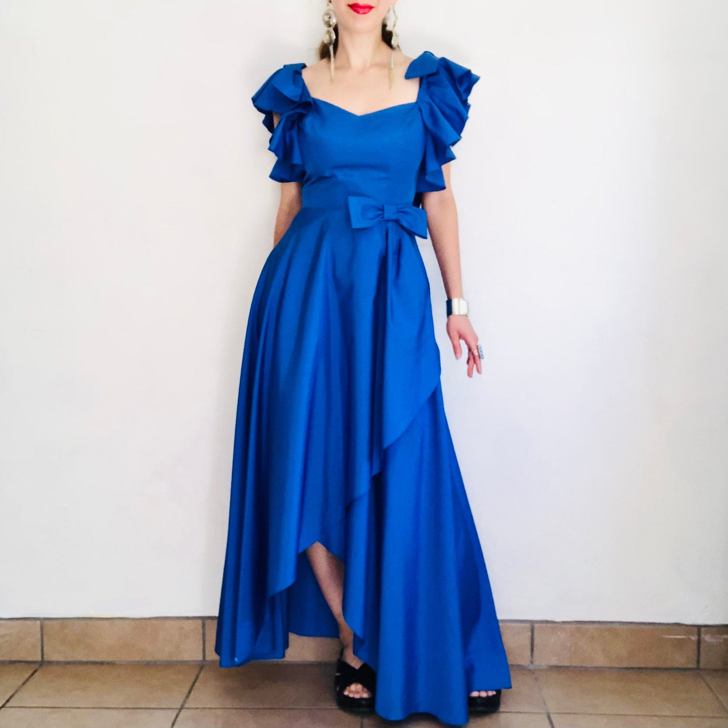 70'S VINTAGE BLUE RUFFLE MAXI DRESS // SIZE SMALL