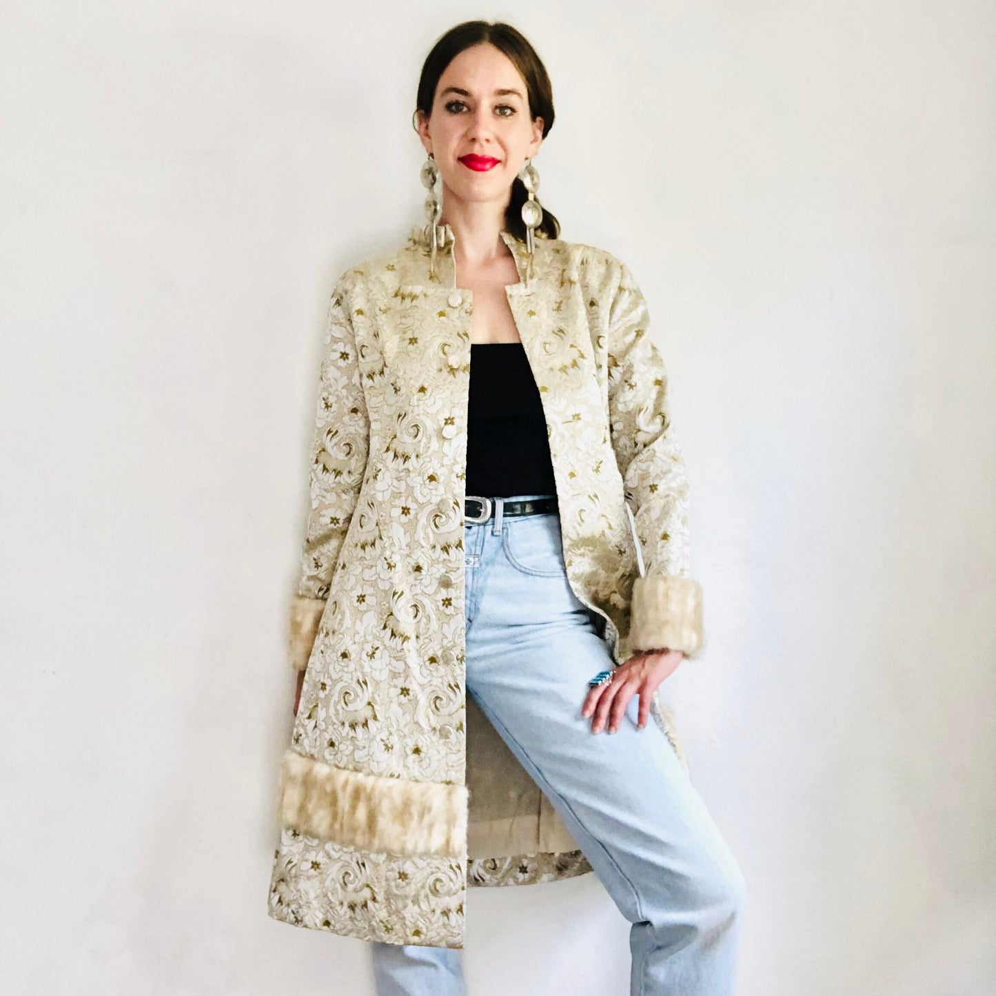 60'S VINTAGE METALLIC BROCADE / FAUX FUR JACKET // SIZE XSMALL