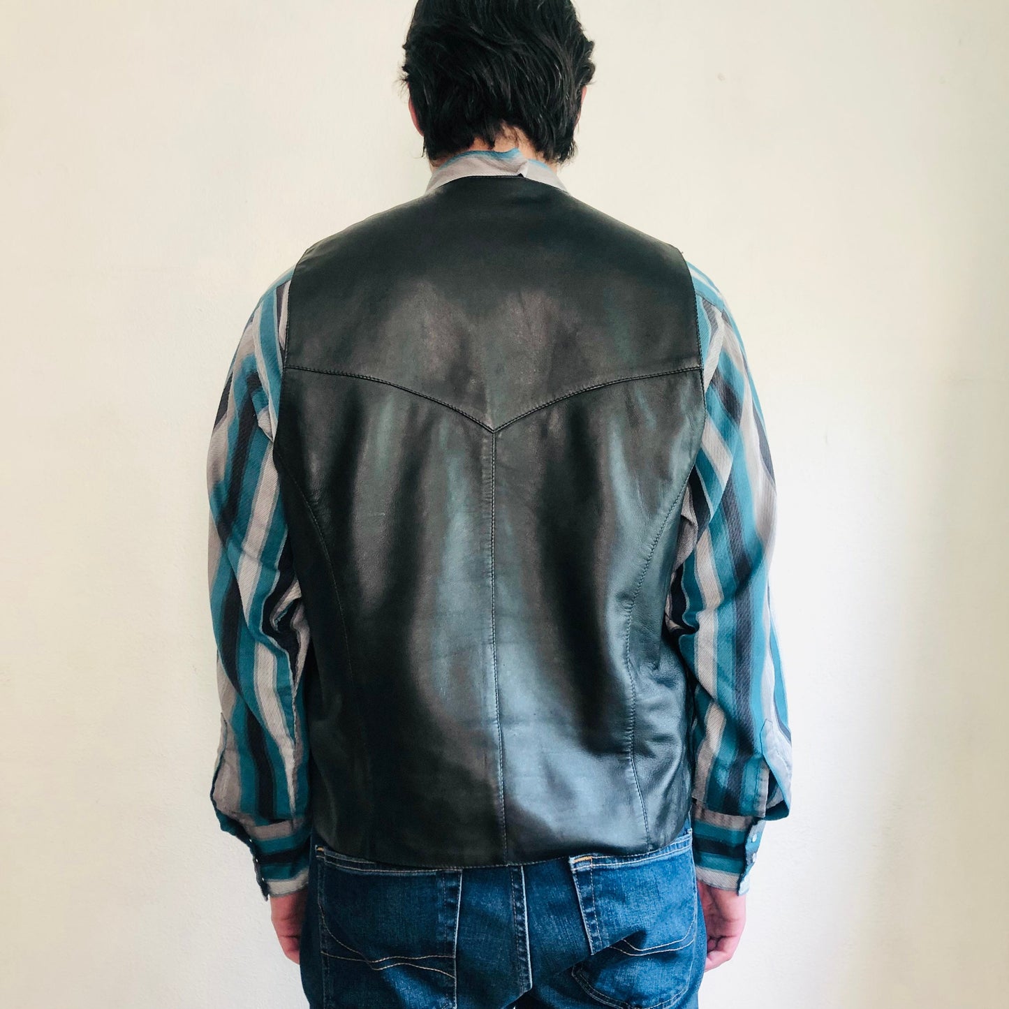 90'S VINTAGE BLACK LEATHER WESTERN VEST // SIZE LARGE