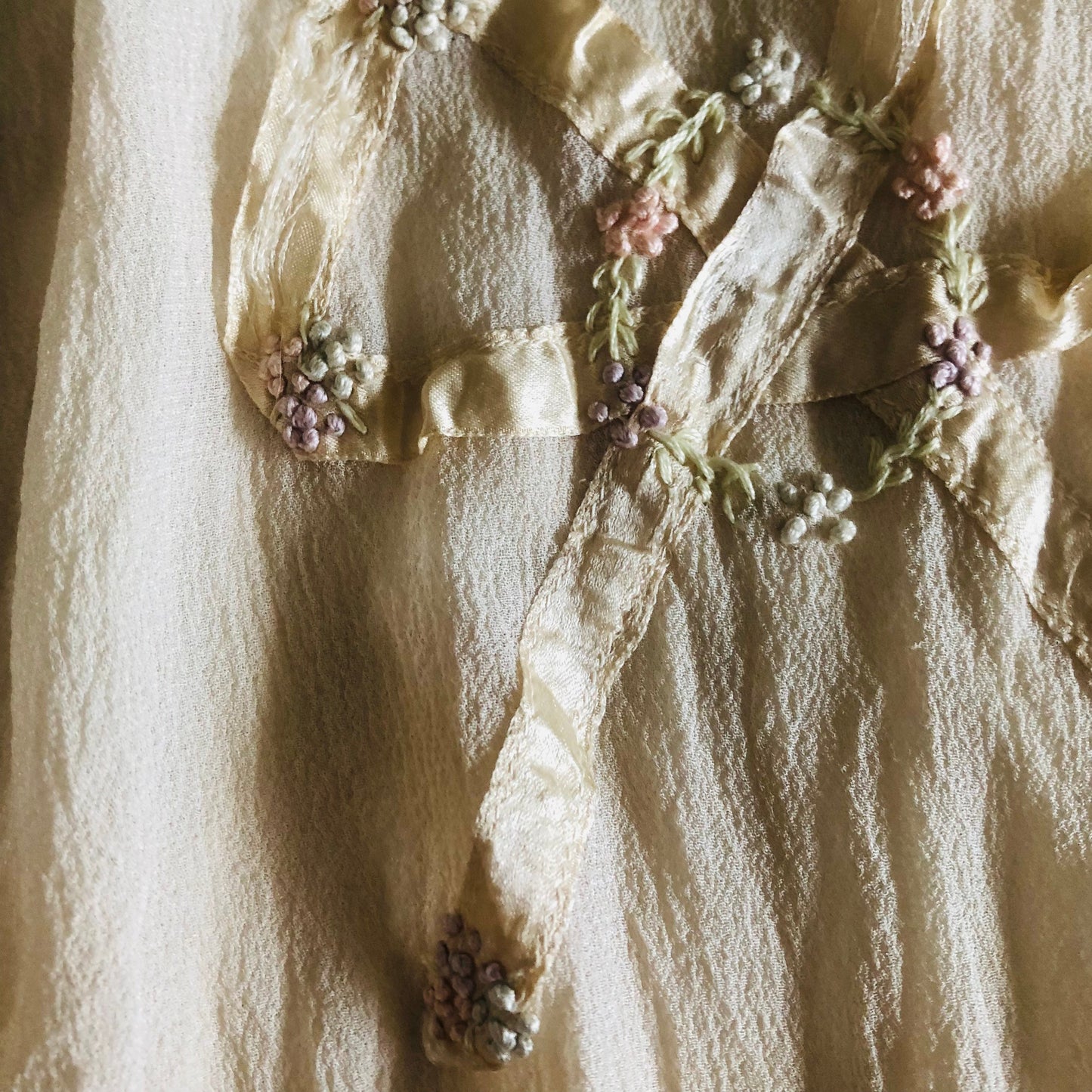30'S VINTAGE SILK LINGERIE DRESS // SIZE MEDIUM