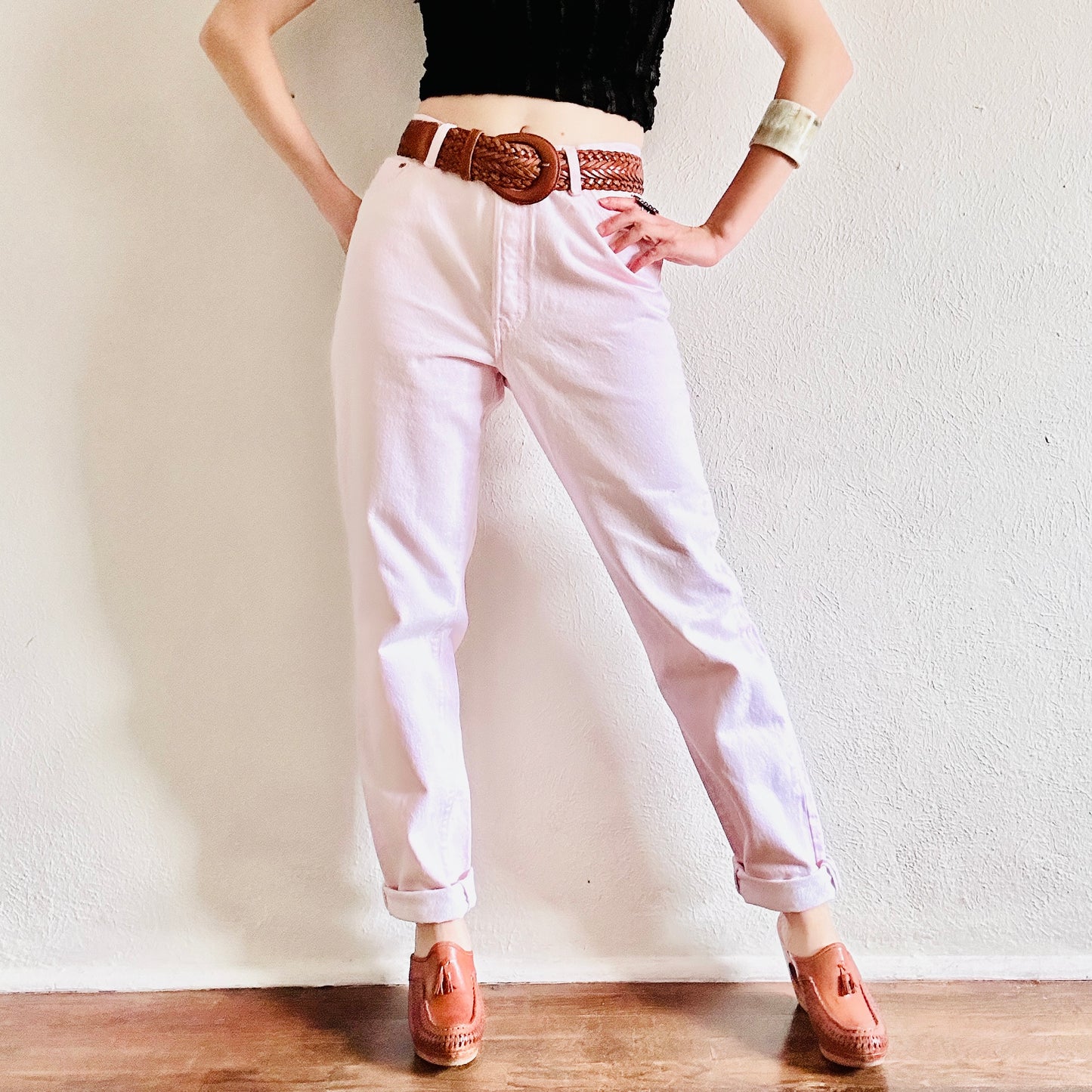 90'S VINTAGE LEVI’S 17501 MOM JEANS // WAIST SIZE 30