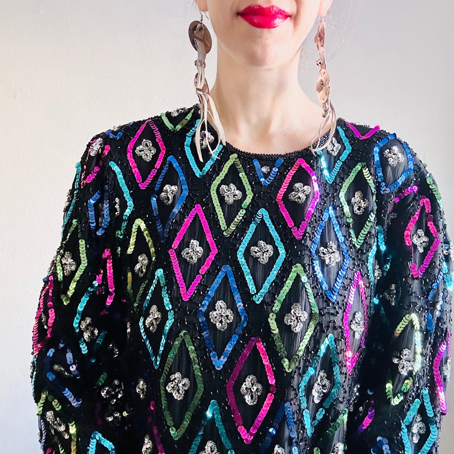 80’S VINTAGE BLACK SILK SEQUINED BLOUSE // SIZE LARGE