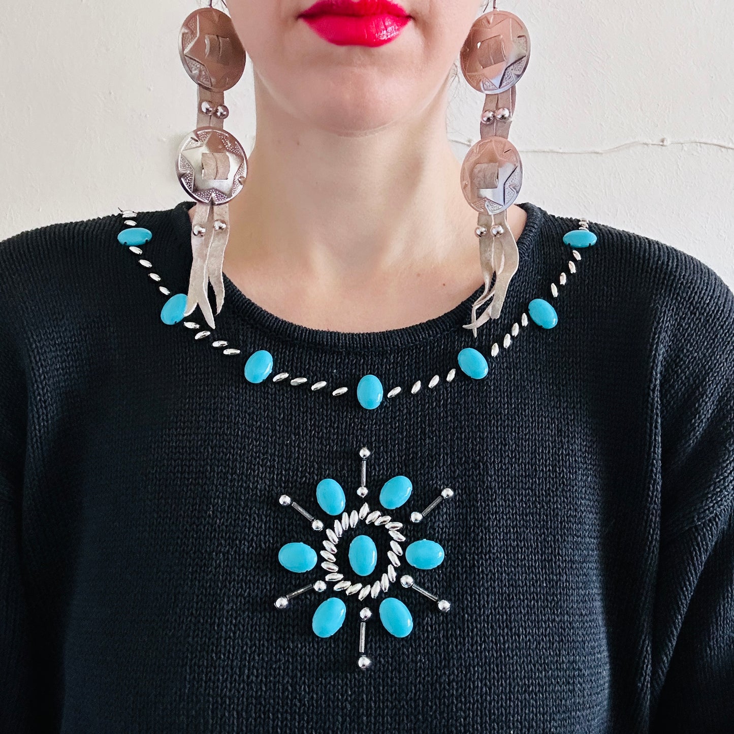 80'S VINTAGE SOUTHWESTERN BEADED SWEATER // SIZE MEDIUM