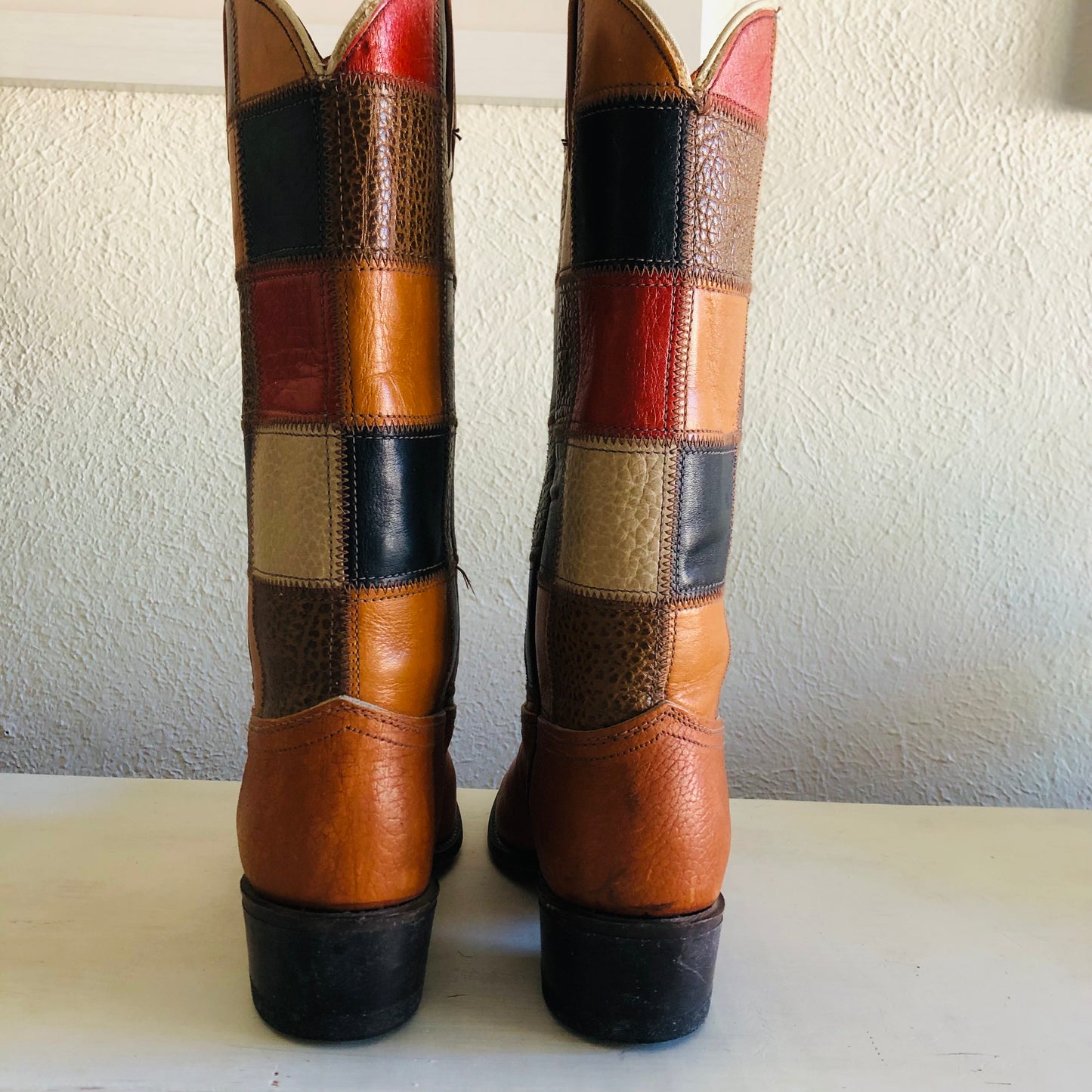 70'S VINTAGE ACME BROWN PATCHWORK LEATHER COWBOY BOOTS // SIZE 7C