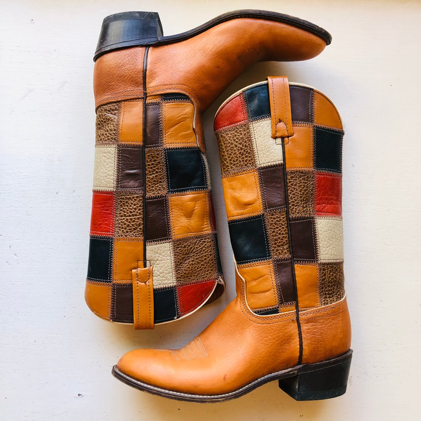 70'S VINTAGE ACME BROWN PATCHWORK LEATHER COWBOY BOOTS // SIZE 7C