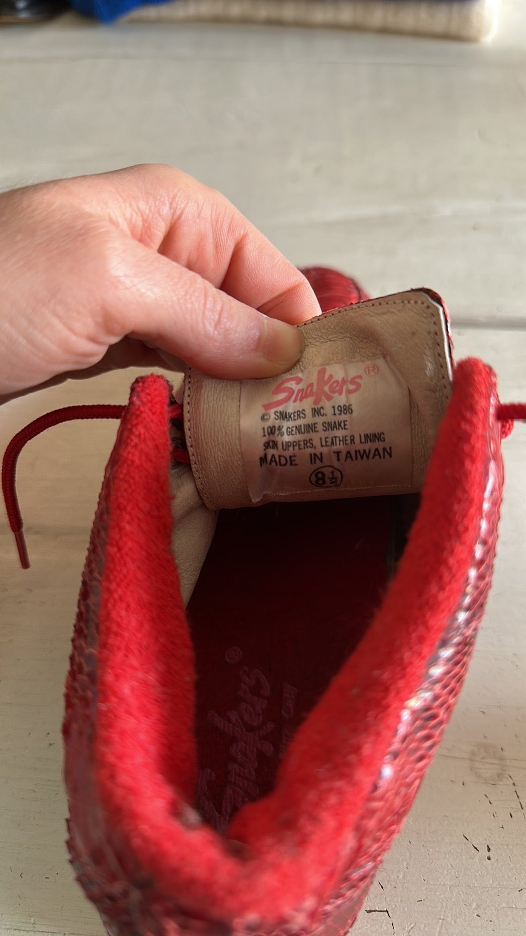 80s VINTAGE SNAKERS GENUINE SNAKESKIN SHOES // SIZE 7.5