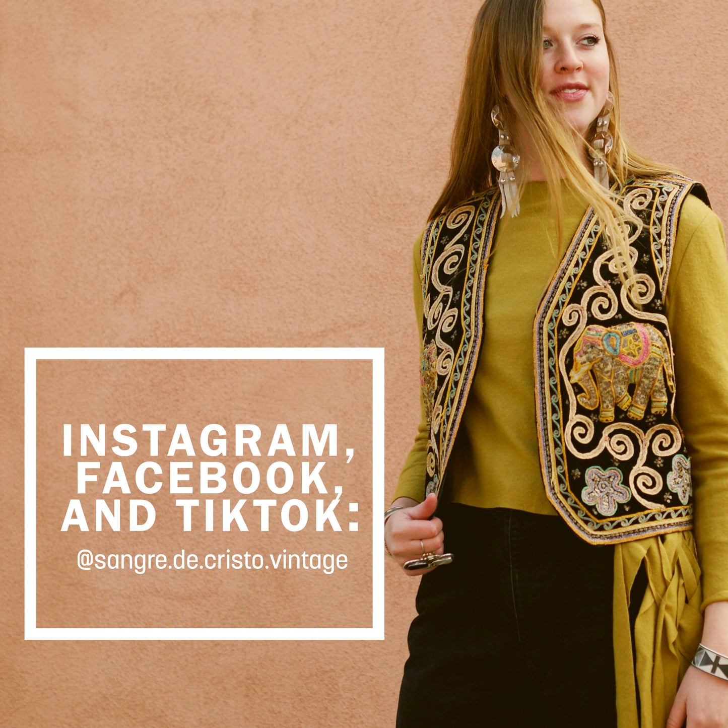 70'S VINTAGE CORAL MAXI DRESS // SIZE SMALL