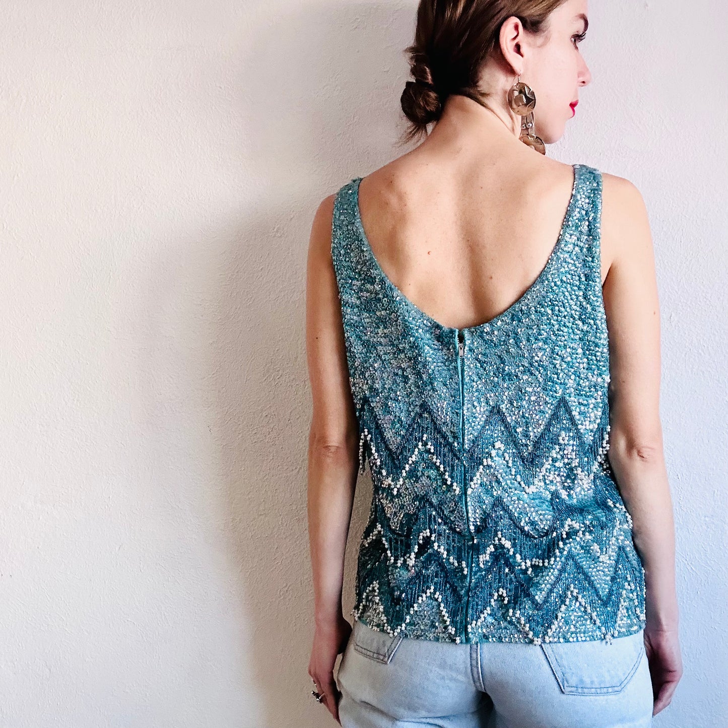 60s VINTAGE TURQUOISE SEQUINED TOP // SIZE MEDIUM
