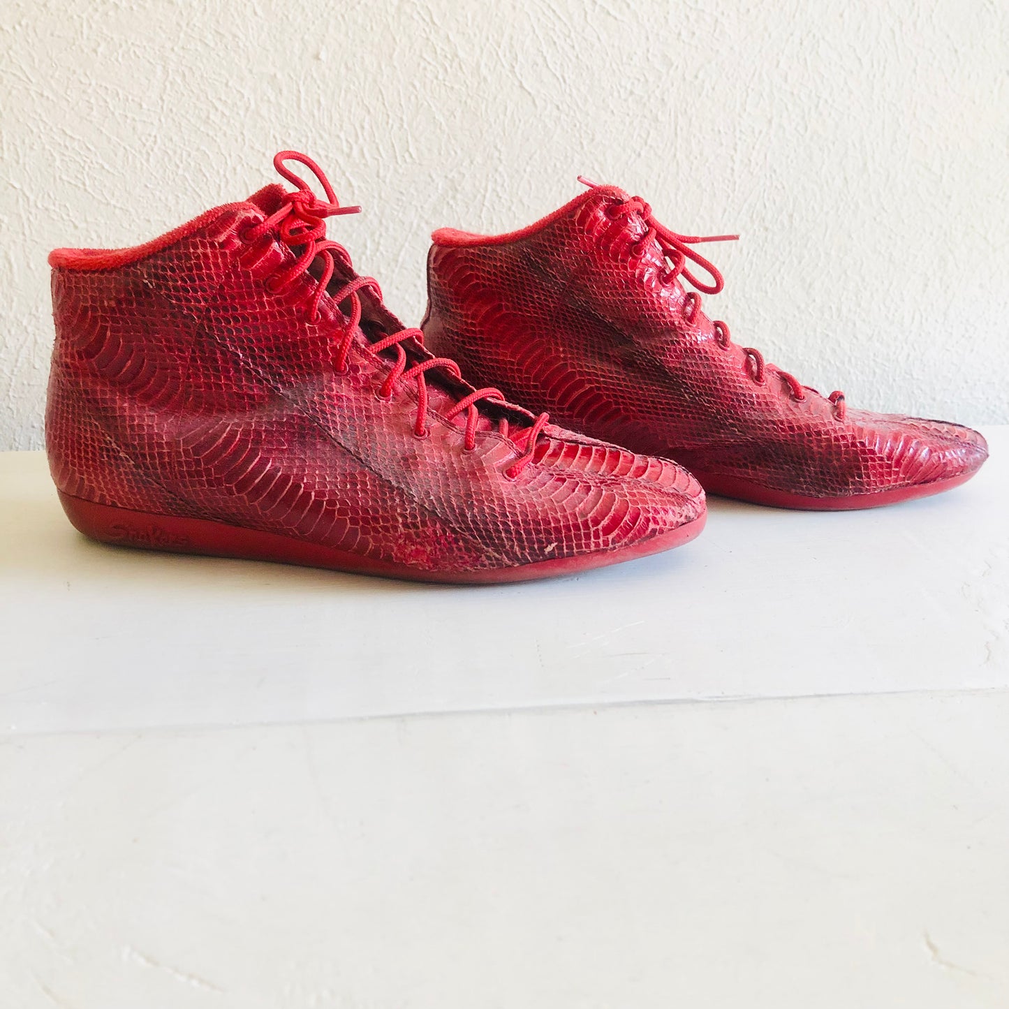 80s VINTAGE SNAKERS GENUINE SNAKESKIN SHOES // SIZE 7.5