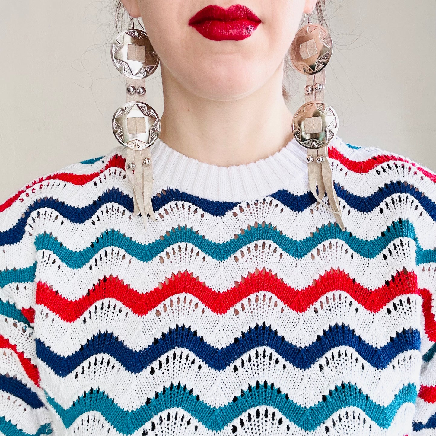 60'S VINTAGE CHEVRON CROCHET  SWEATER // SIZE SMALL