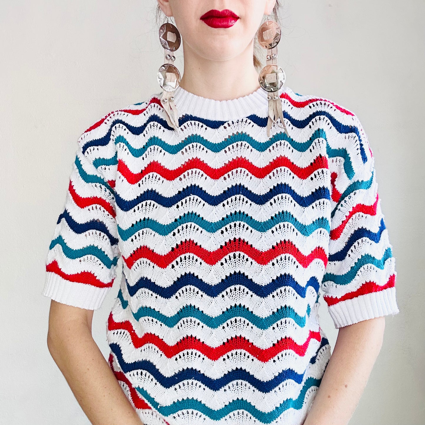 60'S VINTAGE CHEVRON CROCHET  SWEATER // SIZE SMALL