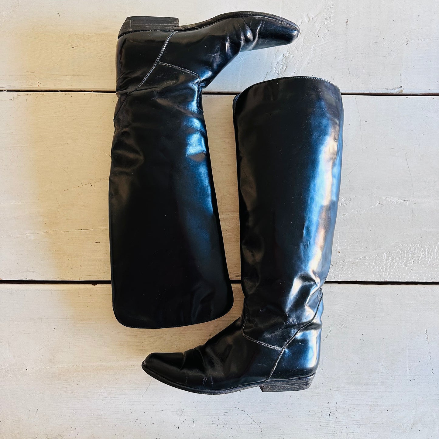 90S VINTAGE CHARLES DAVID BLACK LEATHER BOOTS // SIZE 6.5