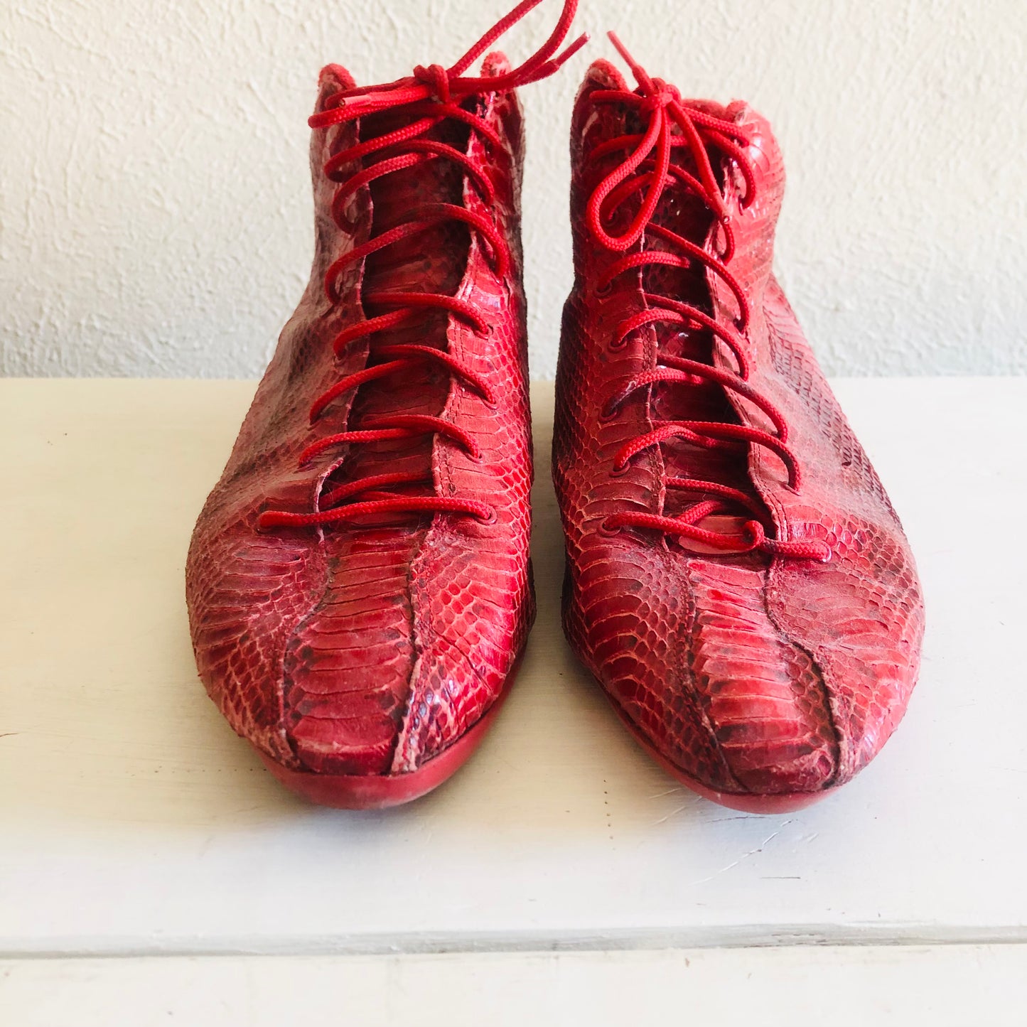 80s VINTAGE SNAKERS GENUINE SNAKESKIN SHOES // SIZE 7.5