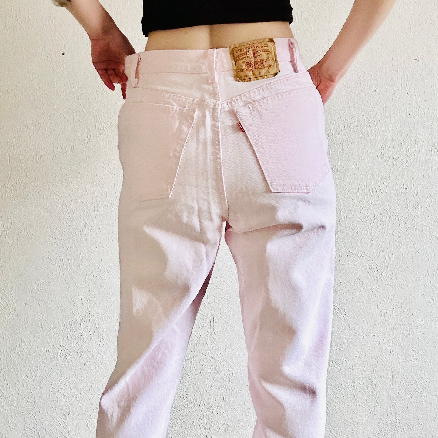 90'S VINTAGE LEVI’S 17501 MOM JEANS // WAIST SIZE 30