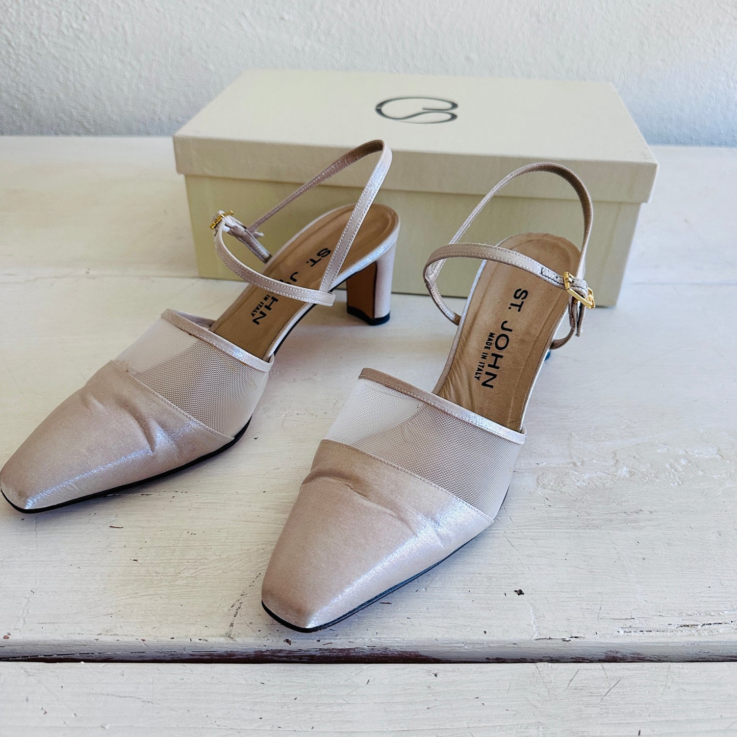 90’S ST JOHN SATIN STRAPPY HEELS // SIZE 8