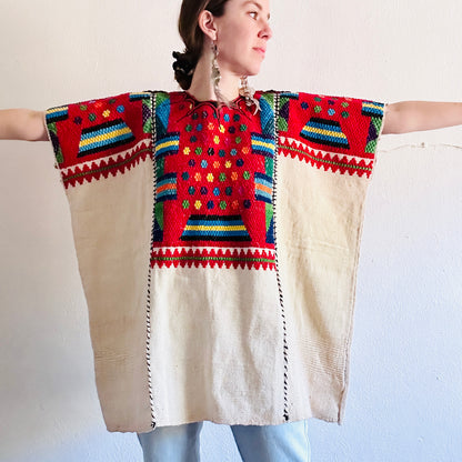 VINTAGE OAXACAN HUIPIL BLOUSE // ONE SIZE