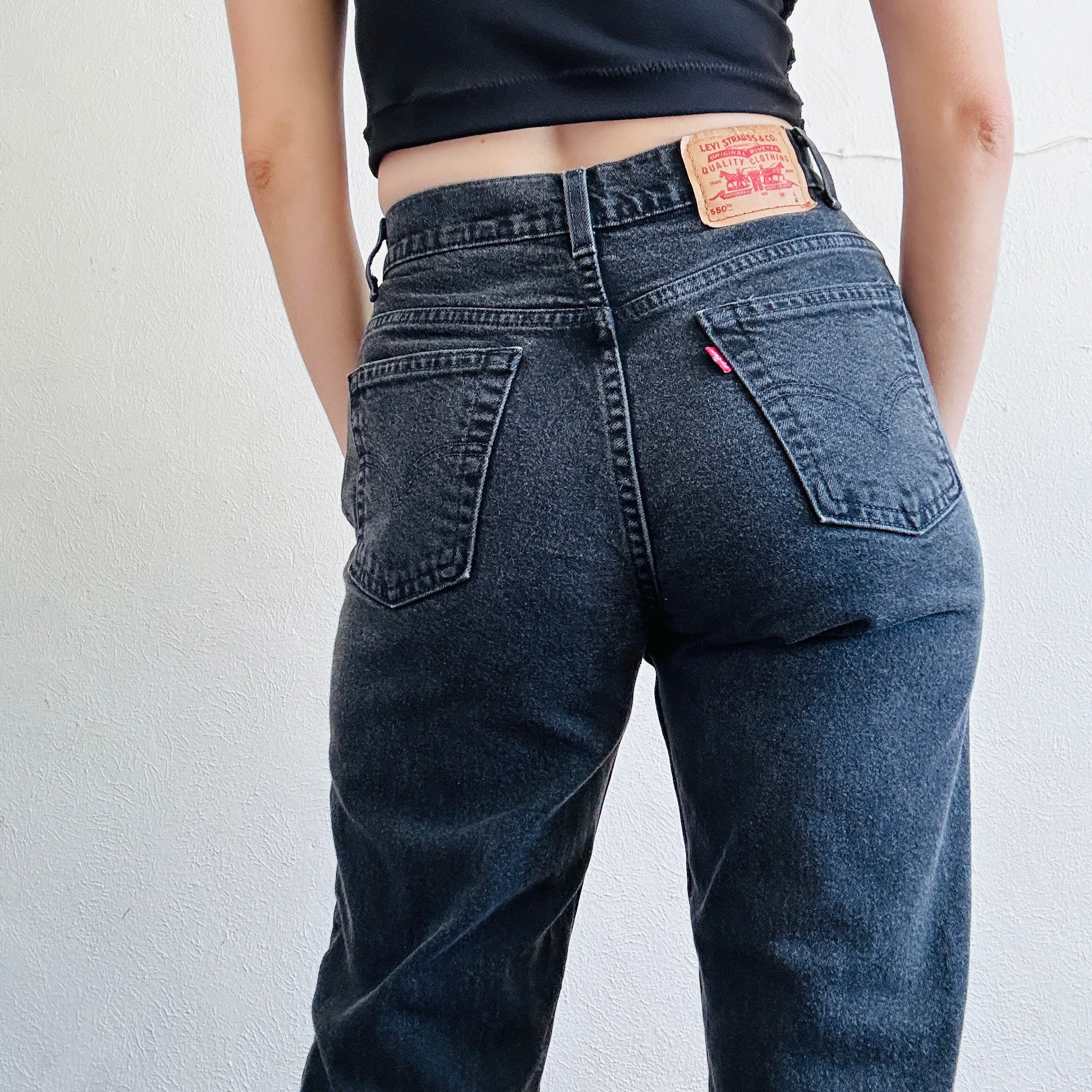 90 S VINTAGE LEVI S 550 MOM JEANS WAIST SIZE 30 PETITE