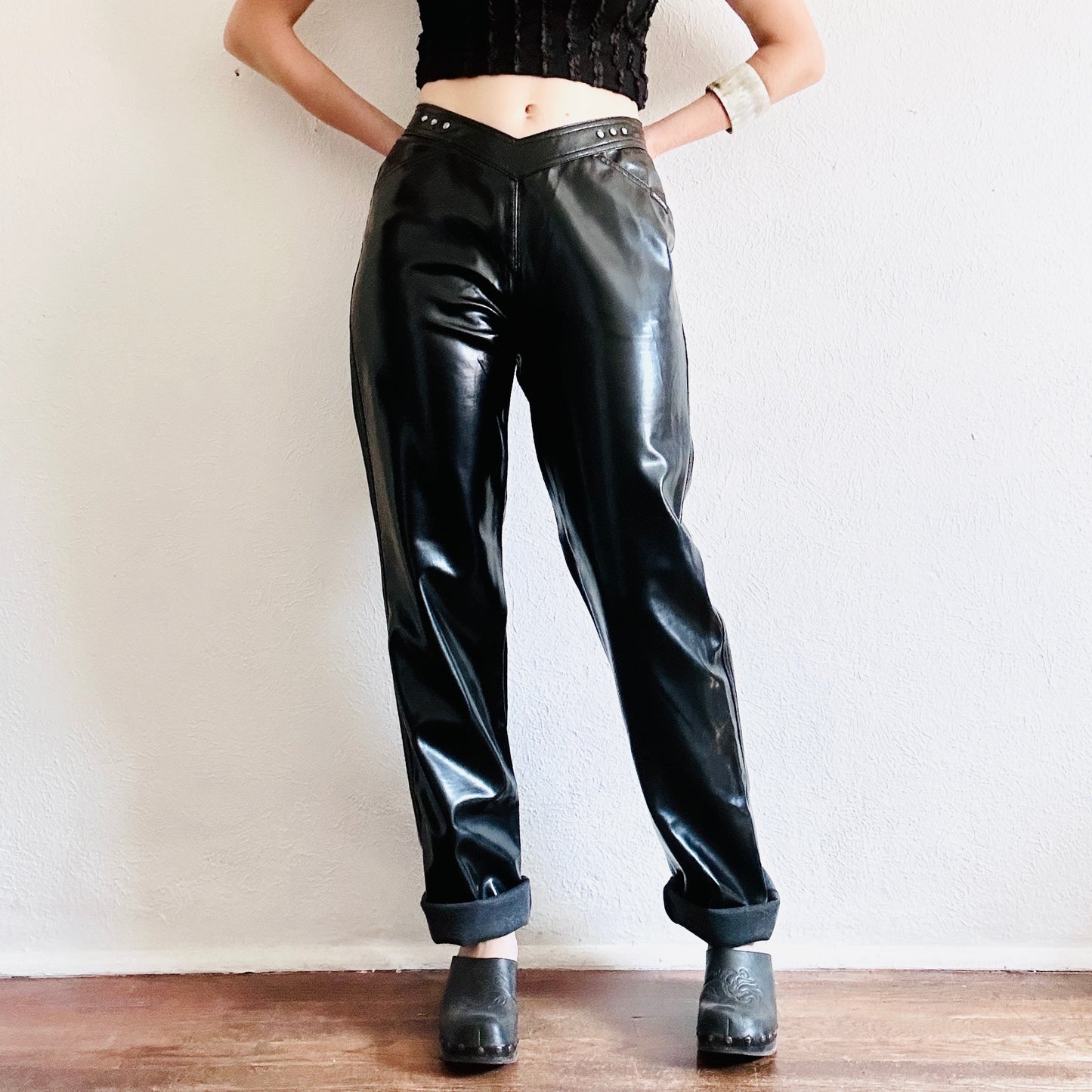 90'S VINTAGE ROCKIES PLEATHER JEANS // WAIST SIZE 29