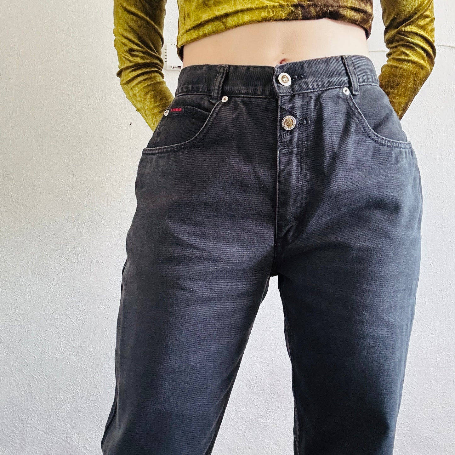 90'S VINTAGE LAWMAN STUDDED WESTERN JEANS // WAIST SIZE 28