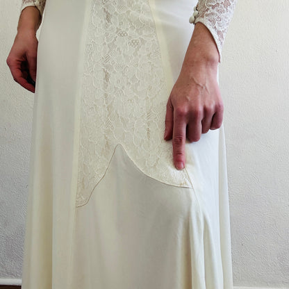 70'S VINTAGE WEDDING DRESS // SIZE XSMALL