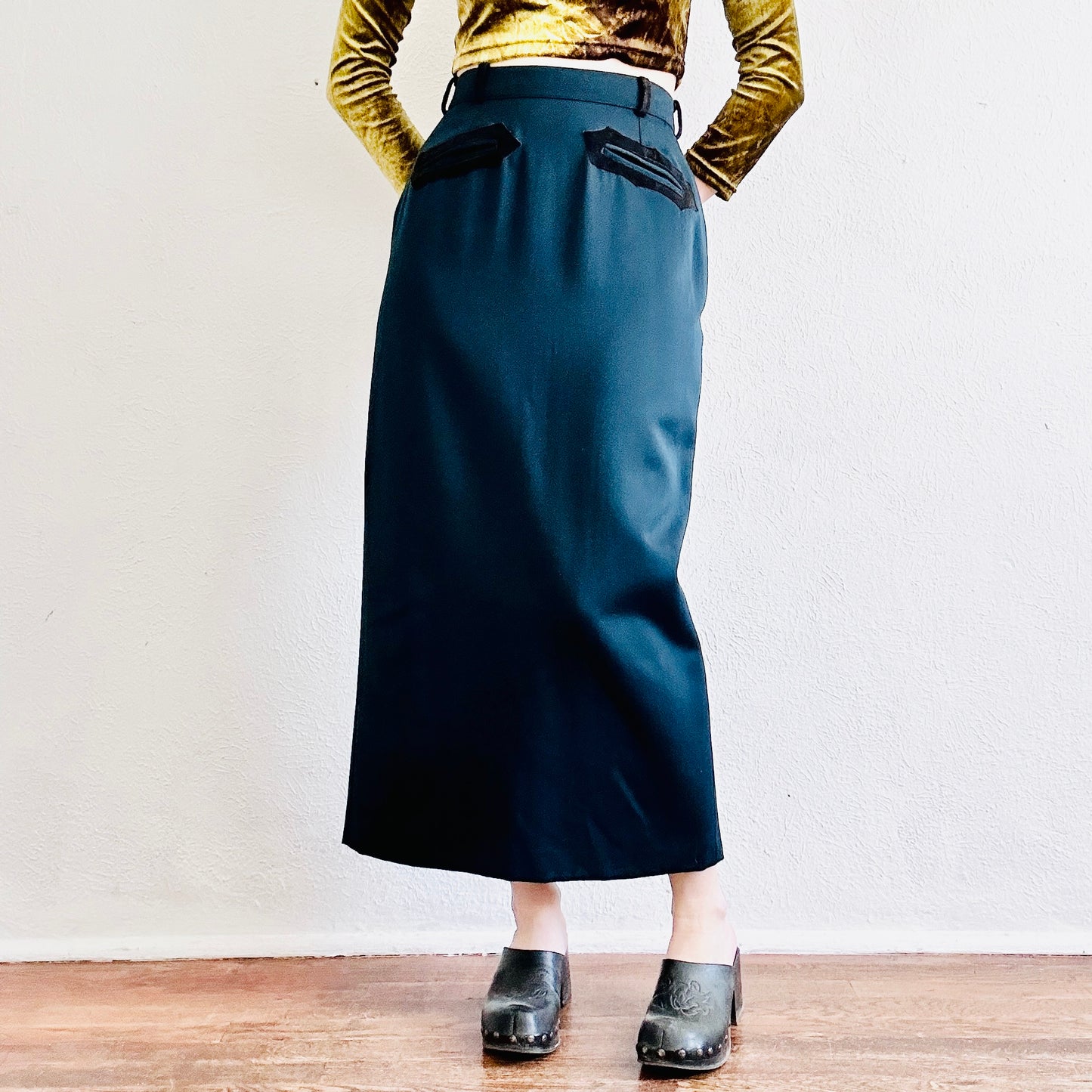 90’S VINTAGE WOOL WESTERN SKIRT // SIZE SMALL