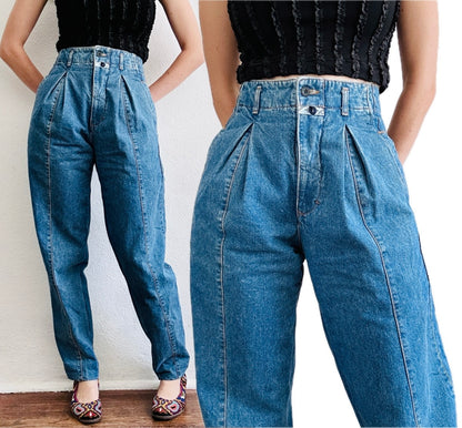 80'S VINTAGE GIRBAUD PLEATED TAPERED JEANS // WAIST SIZE 26