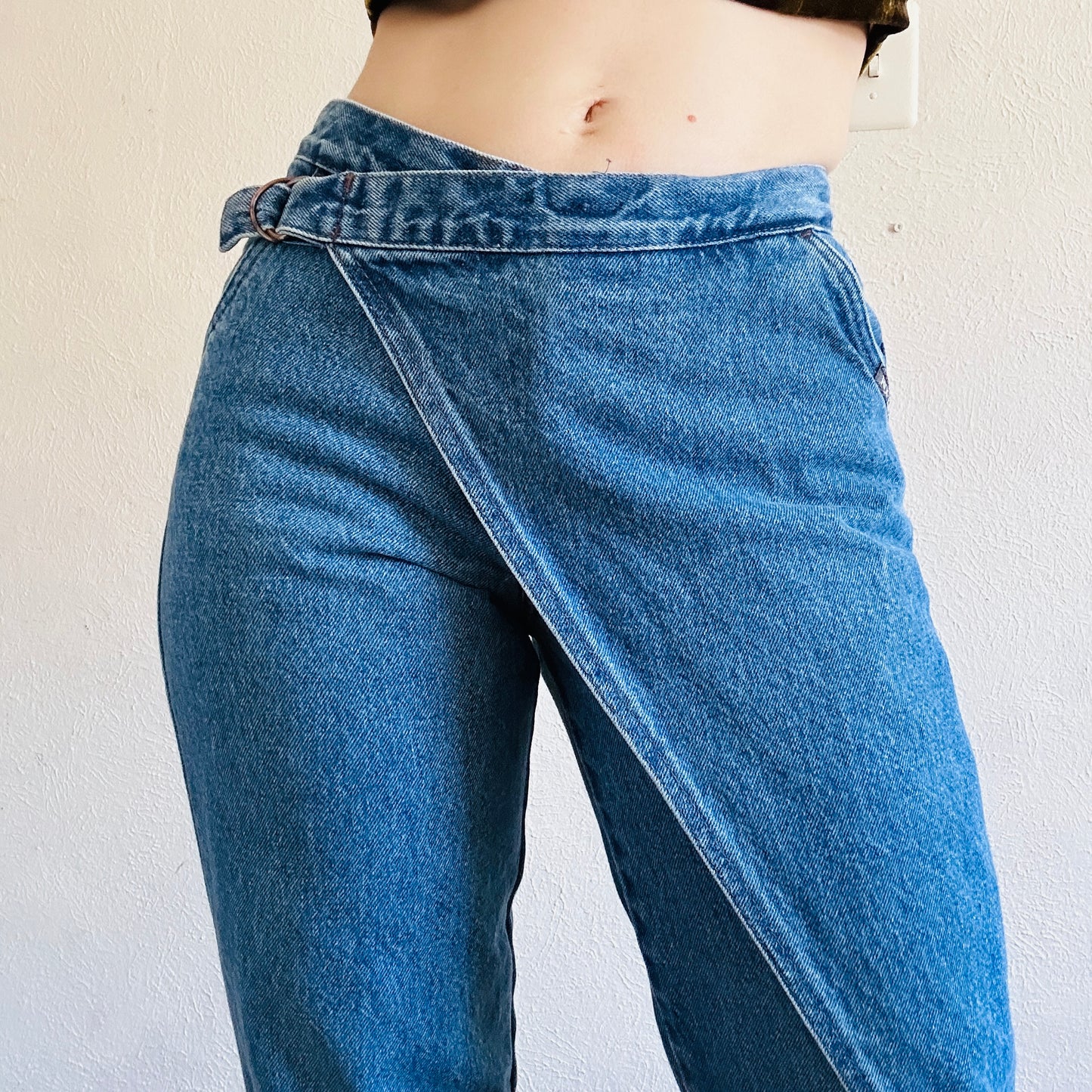 80'S VINTAGE ROCKIES WESTERN BAREBACK JEANS // WAIST SIZE 25