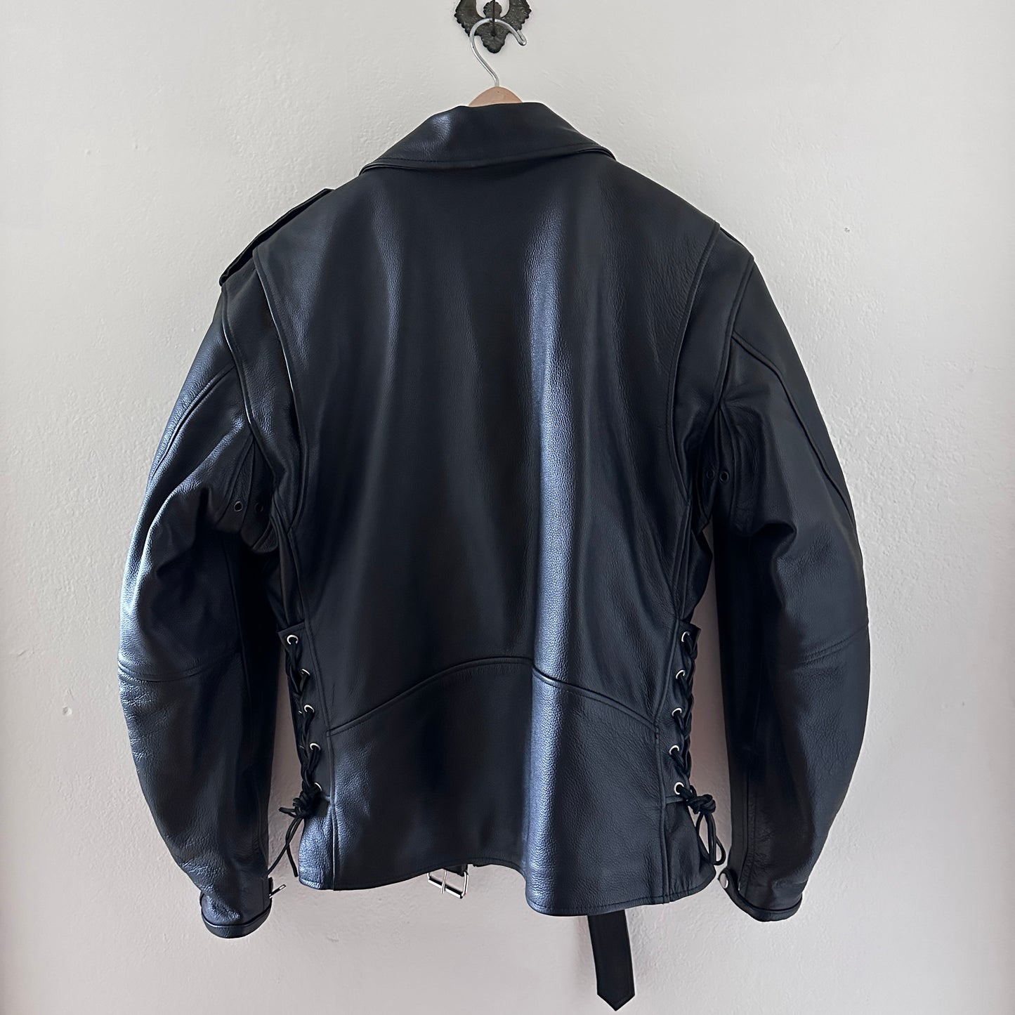 MILWAUKEE LEATHER MENS MOTORCYCLE JACKET // SIZE XLARGE