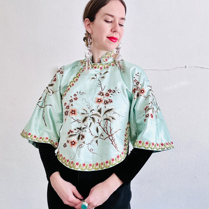 50'S VINTAGE SILK CHINESE EMBROIDERED JACKET // SIZE XSMALL