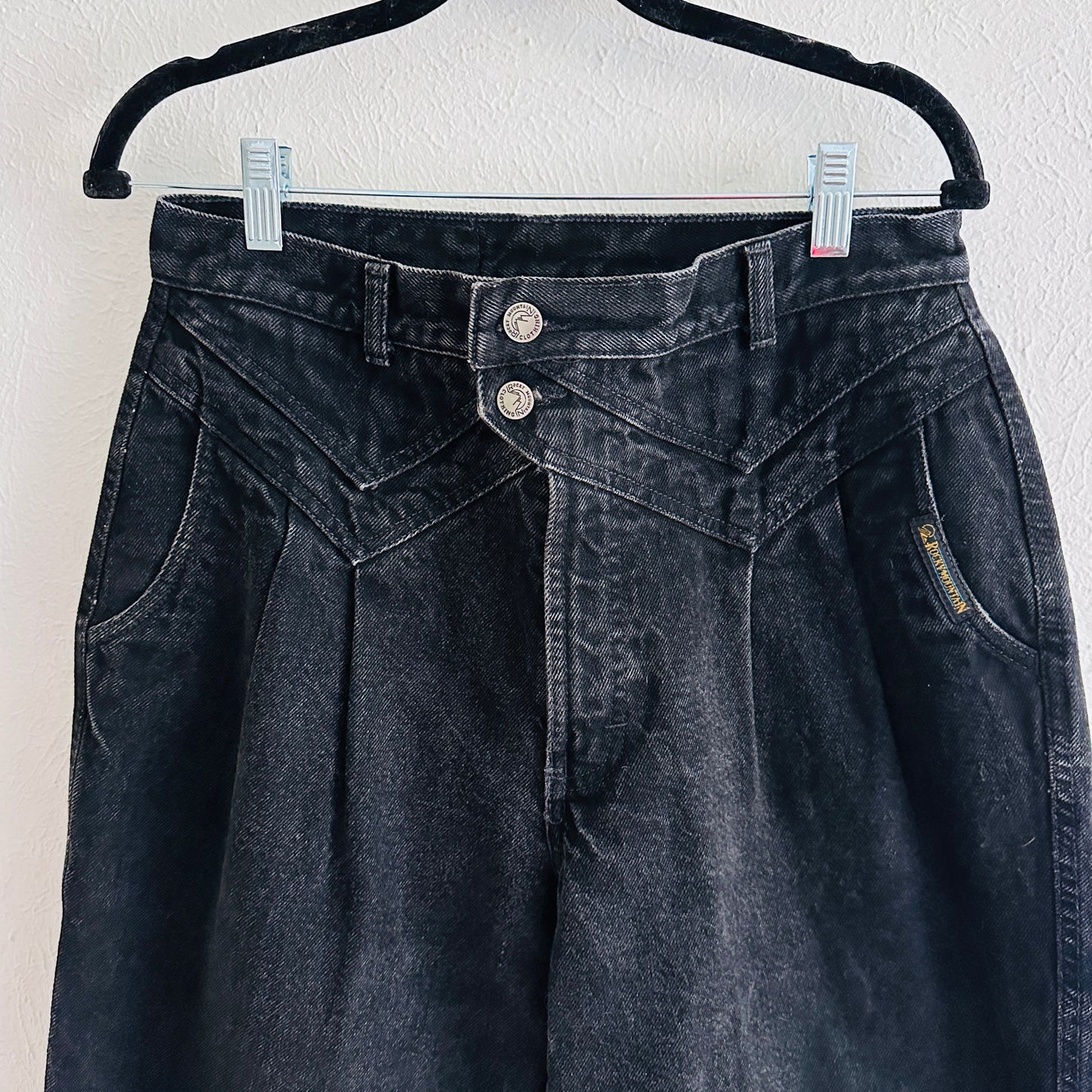 80'S VINTAGE ROCKIES WESTERN JEANS // WAIST SIZE 30