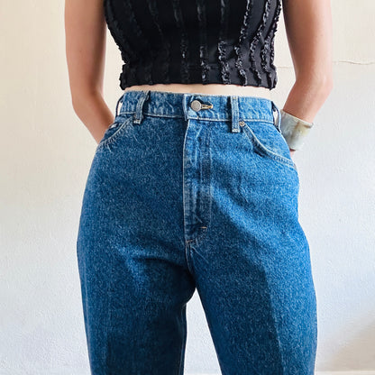 90'S VINTAGE LEE MOM JEANS // WAIST SIZE 27, 29, & 30