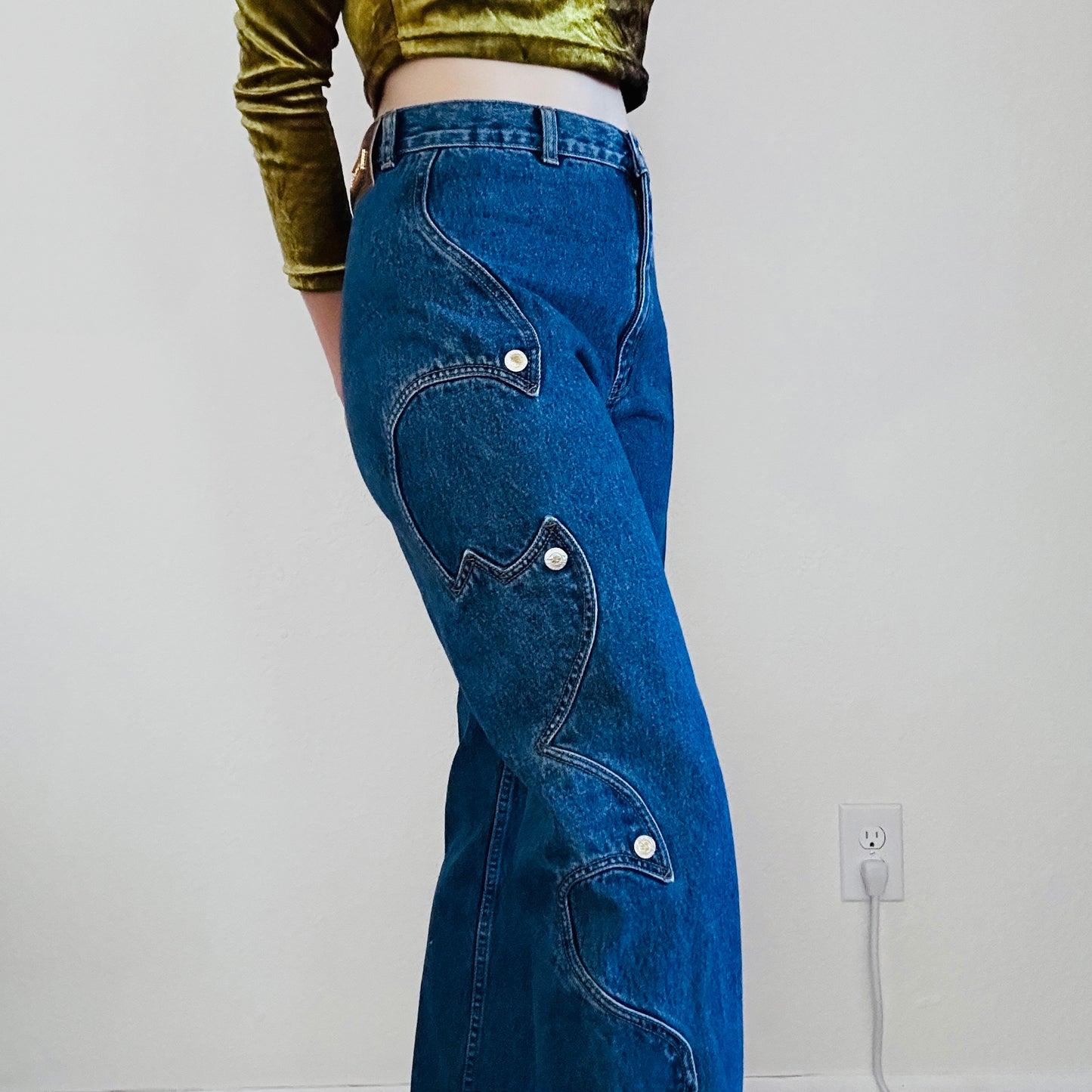 90’S VINTAGE LAWMAN STUDDED JEANS // WAIST SIZE 30