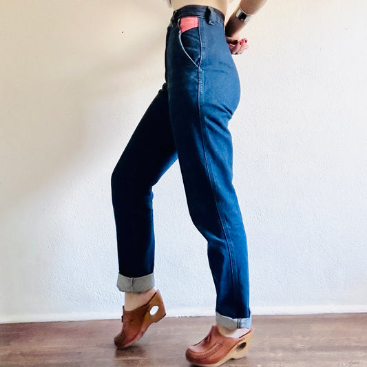 80'S VINTAGE WESTERN BAREBACK JEANS // WAIST SIZE 26