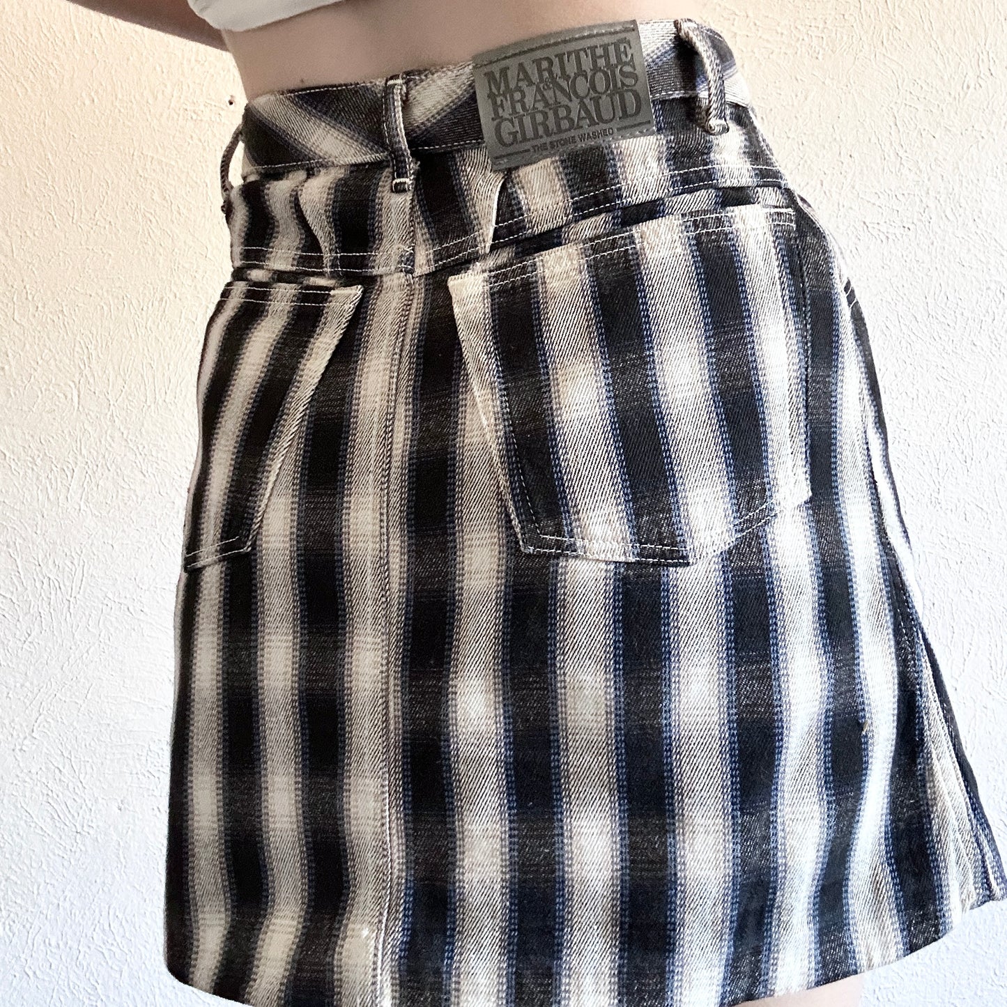 80'S VINTAGE GIRBAUD JEAN SKIRT // SIZE SMALL