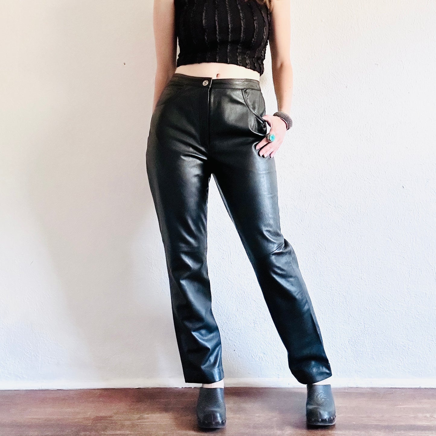 90'S VINTAGE BLACK LEATHER PANTS // WAIST SIZE 28