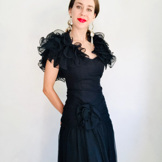 80'S VINTAGE BLACK CHIFFON RUFFLE SLEEVE DRESS // SIZE XSMALL